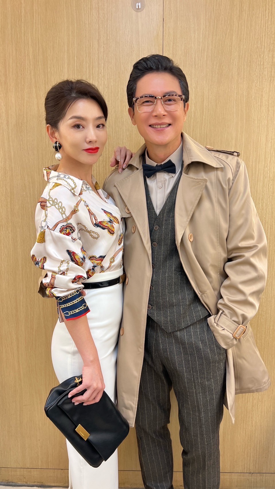 賴芊合和王燦《愛的榮耀》演出夫妻檔，對親密戲她說來者不拒。（民視提供）