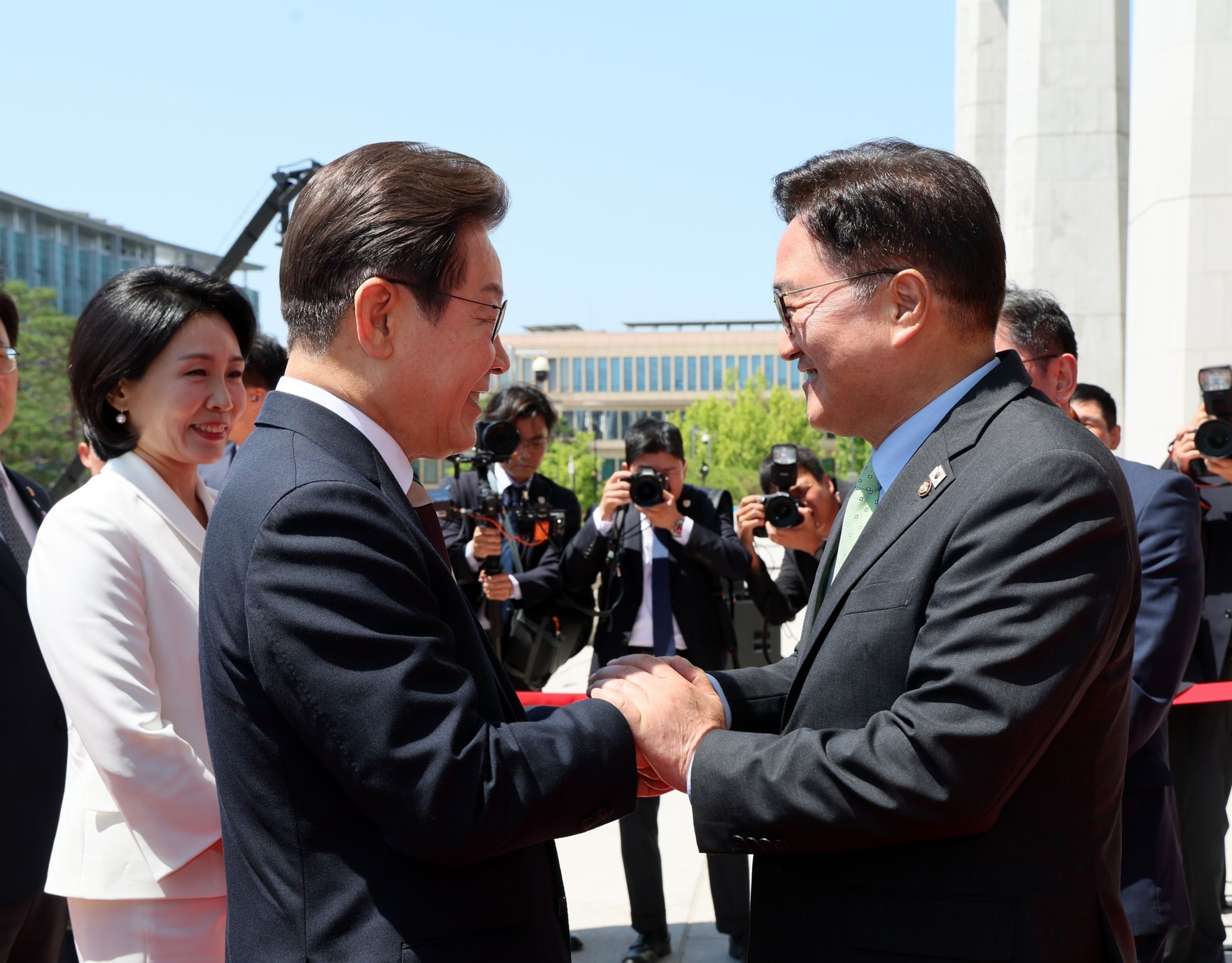 李在明透露，該餐敘是透過議長禹元植安排而成。（翻攝自臉書@우원식）
