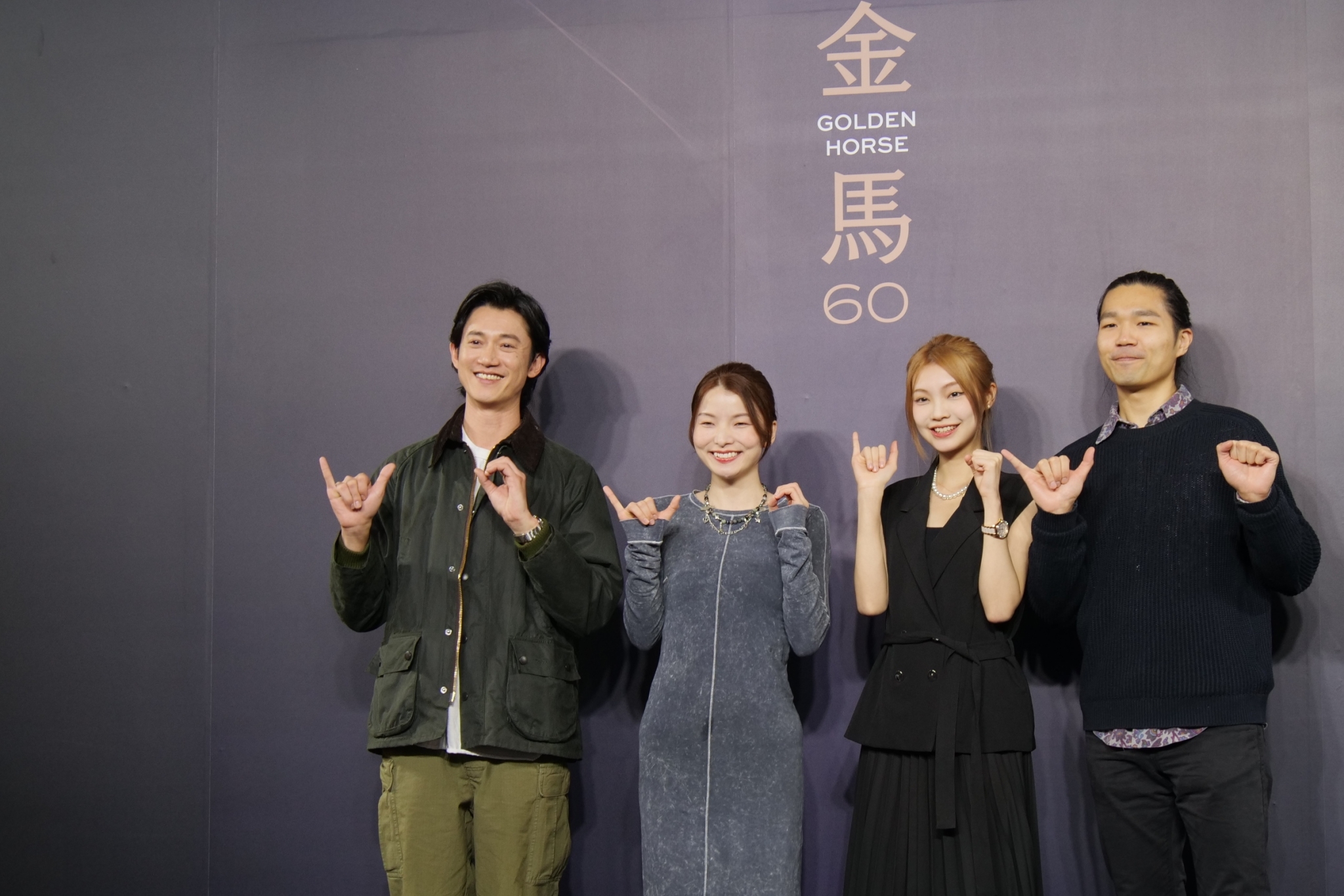 1 《但願人長久》由監製李駿碩、導演祝紫嫣領軍,率領演員吳慷仁、謝咏欣出席媒體茶敘。(金馬執委會)