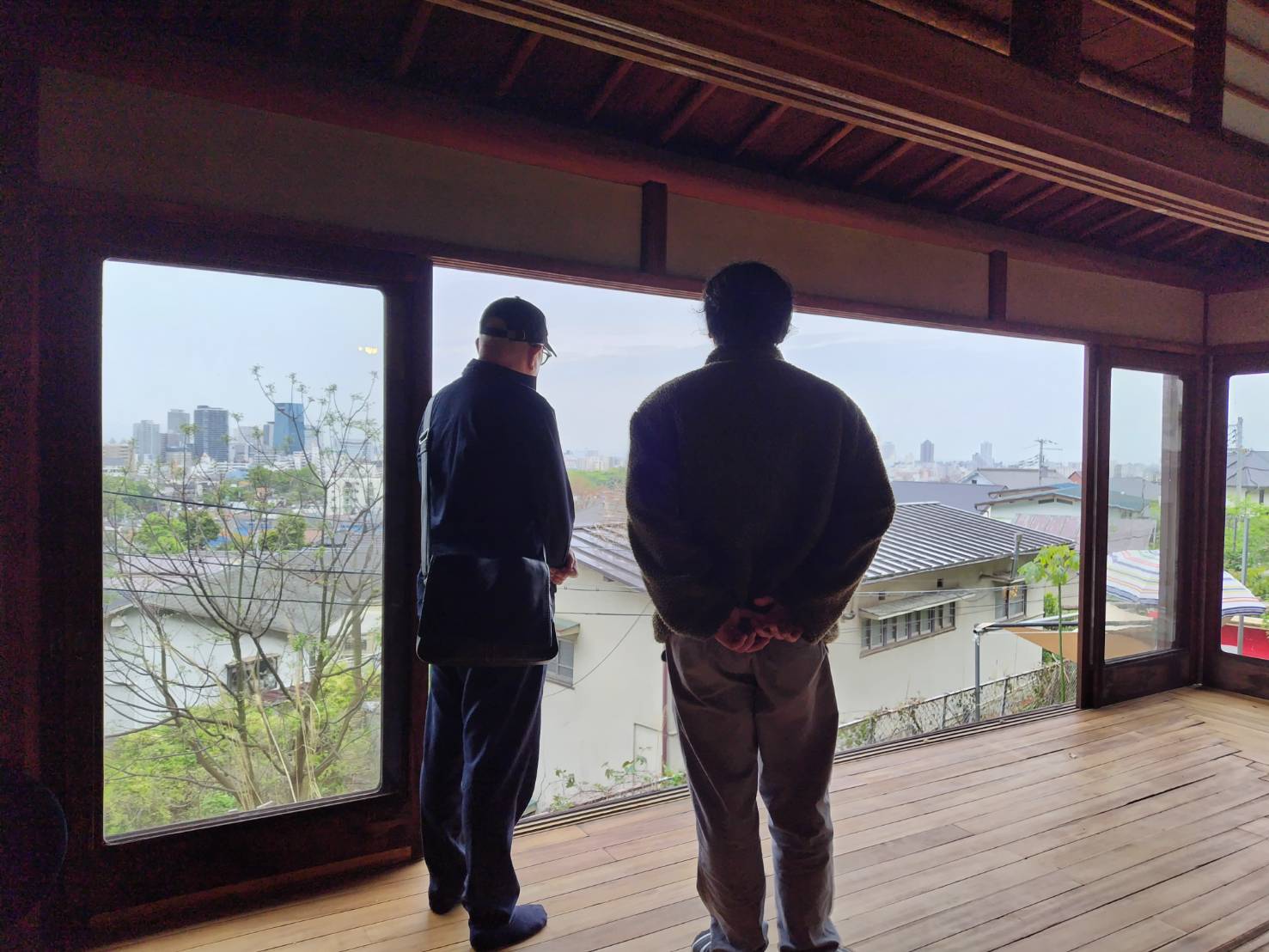 西村組成立3年,找來一些年輕人動手改造空屋,創作獨特。(西村組提供)