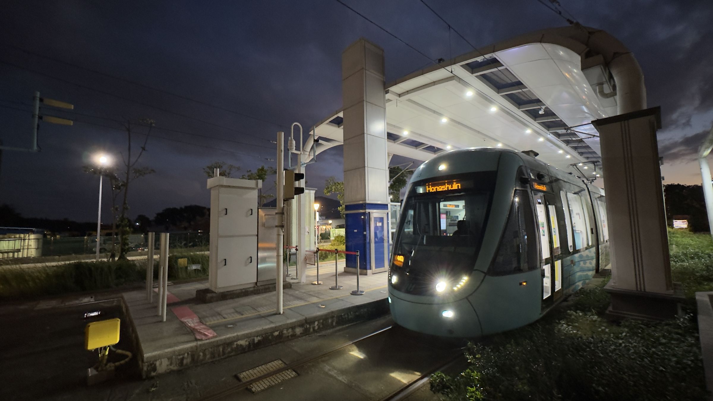 淡海輕軌經提速後全程來回行駛時間可縮短2分鐘。（新北捷運工程局提供）
