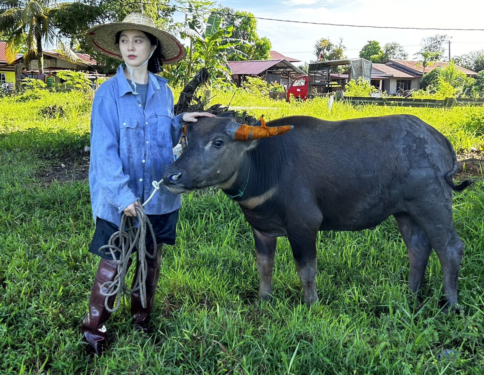 范冰冰《地母》脫胎換骨 每天清晨赤腳種田2小時!全身土、渾身傷也堅不放棄