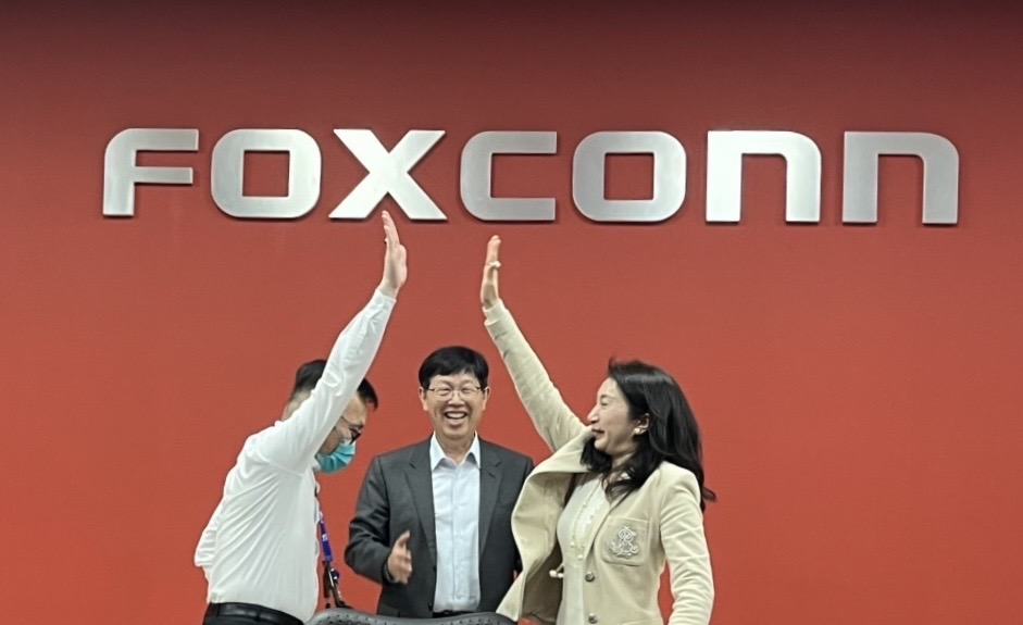 集團中央園區長楊秋瑾接棒鴻海第二任輪值CEO。（鴻海提供）