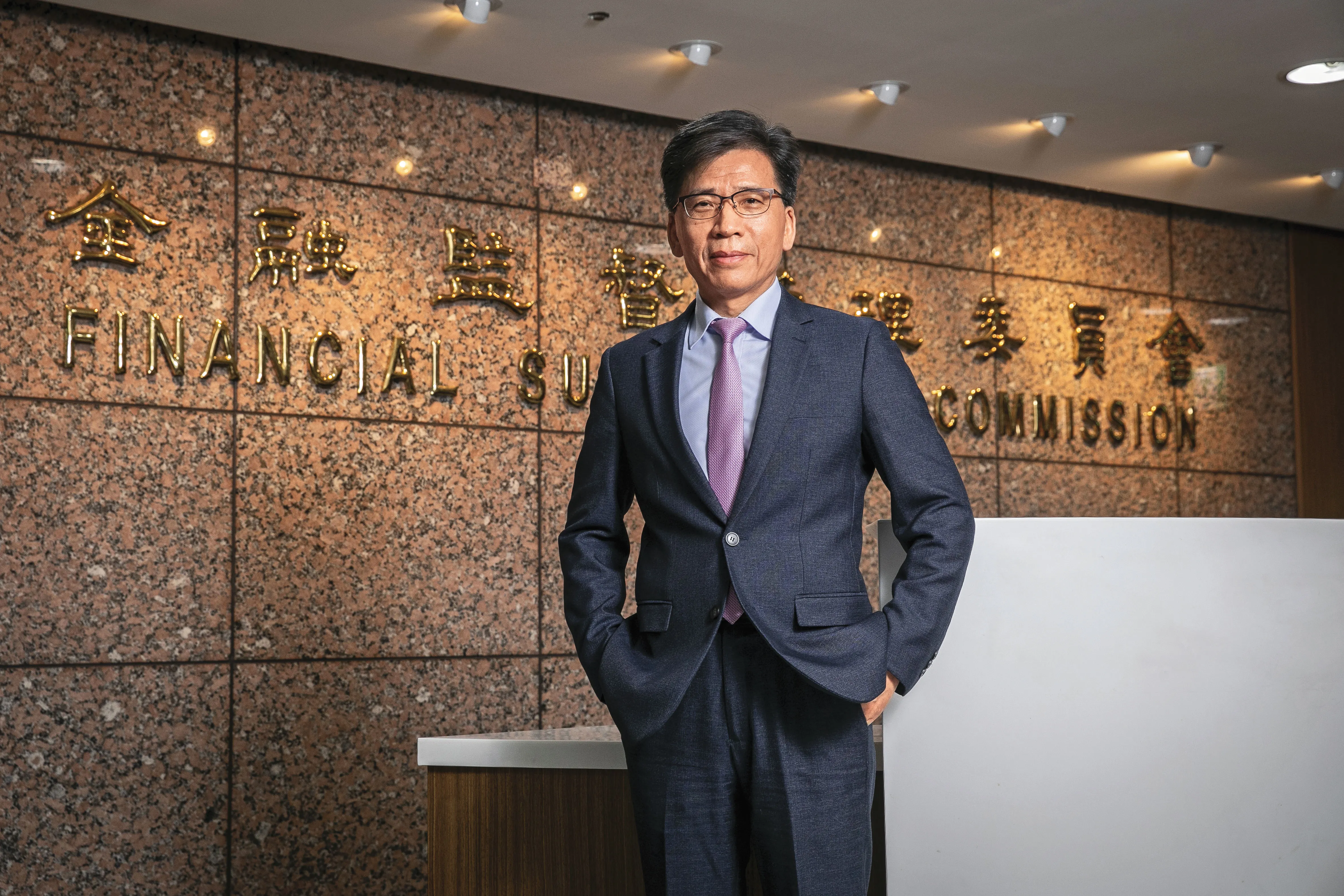 金管會主委專訪4／客家農人子弟成金管會主委　彭金隆出身基層公務員最接地氣