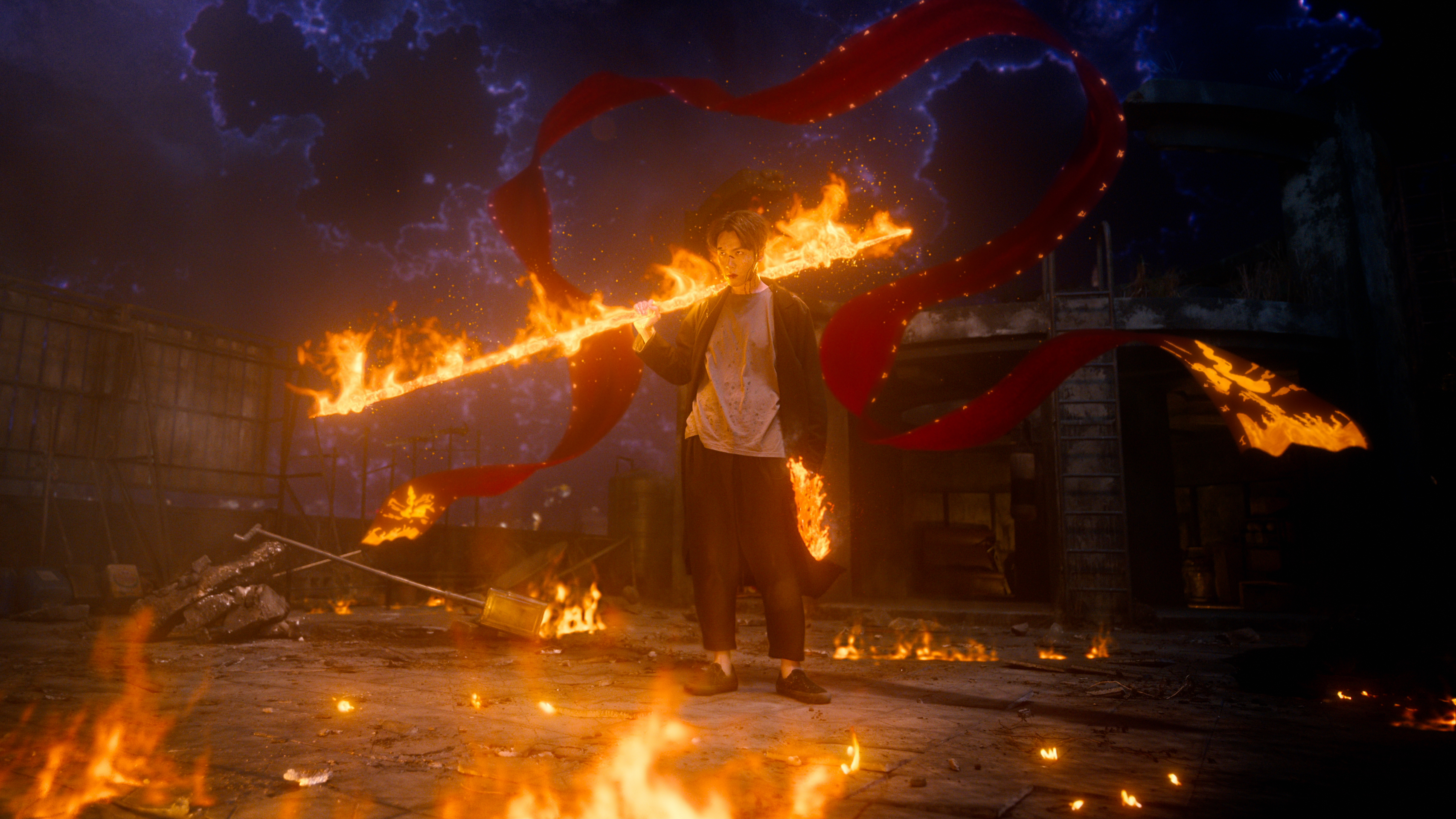 柯震東飾演的韓杰因犯下大錯而成為乩身，替神明賣命贖罪。（Netflix提供） 
