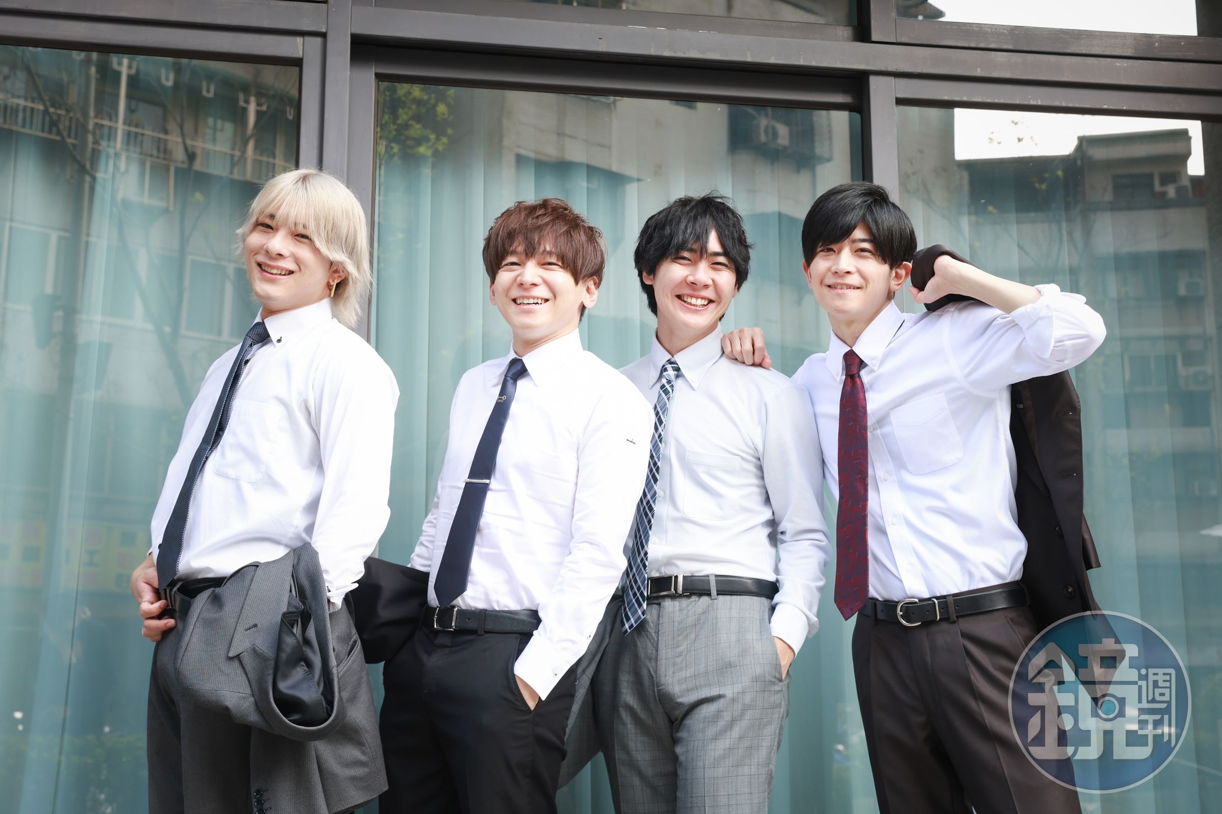 日本「暗黑F4」男優東雲怜彌(左起)、向理來、林太一與大空太陽以女性向AV作品受到許多粉絲喜愛。