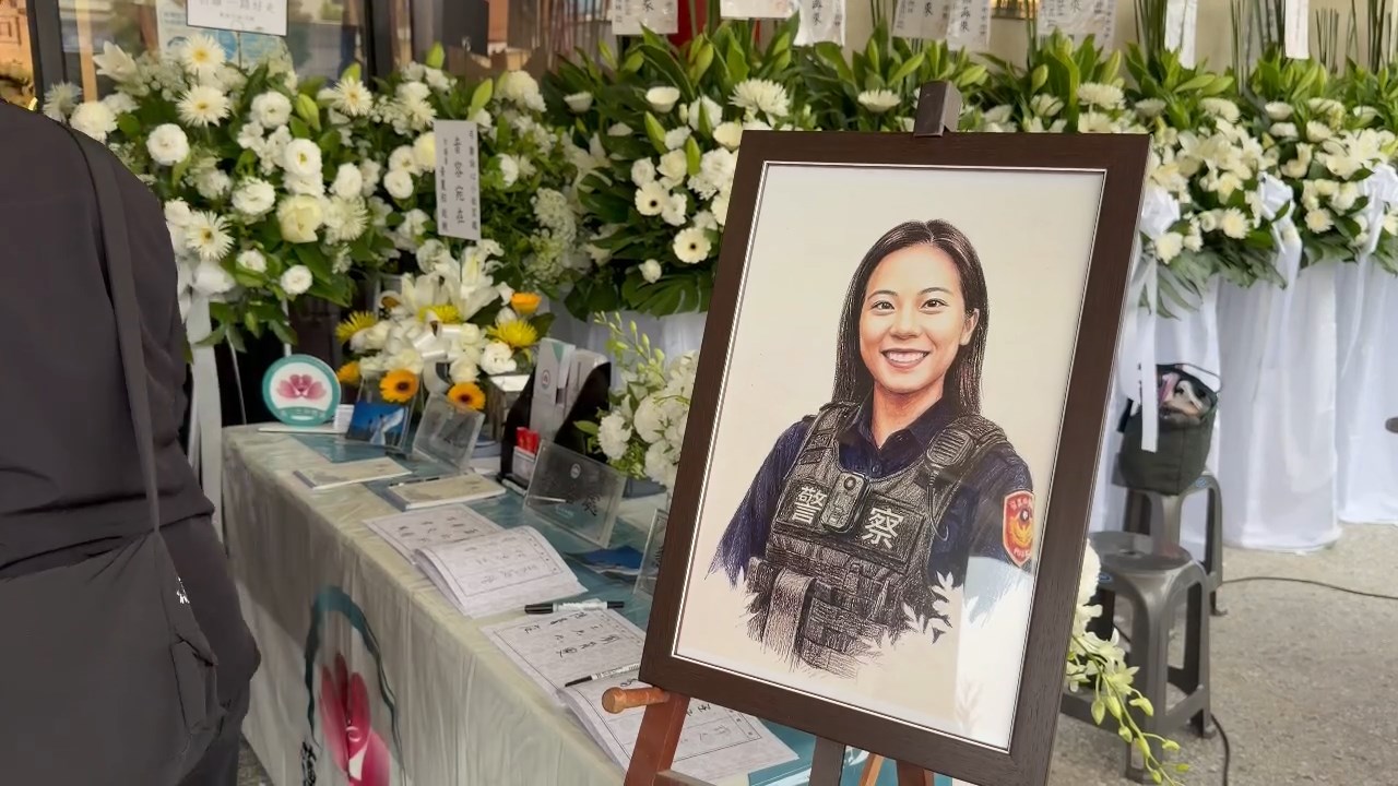 台南女警鄭詠心上月車禍離世，昨日舉行告別式。（鏡新聞提供）