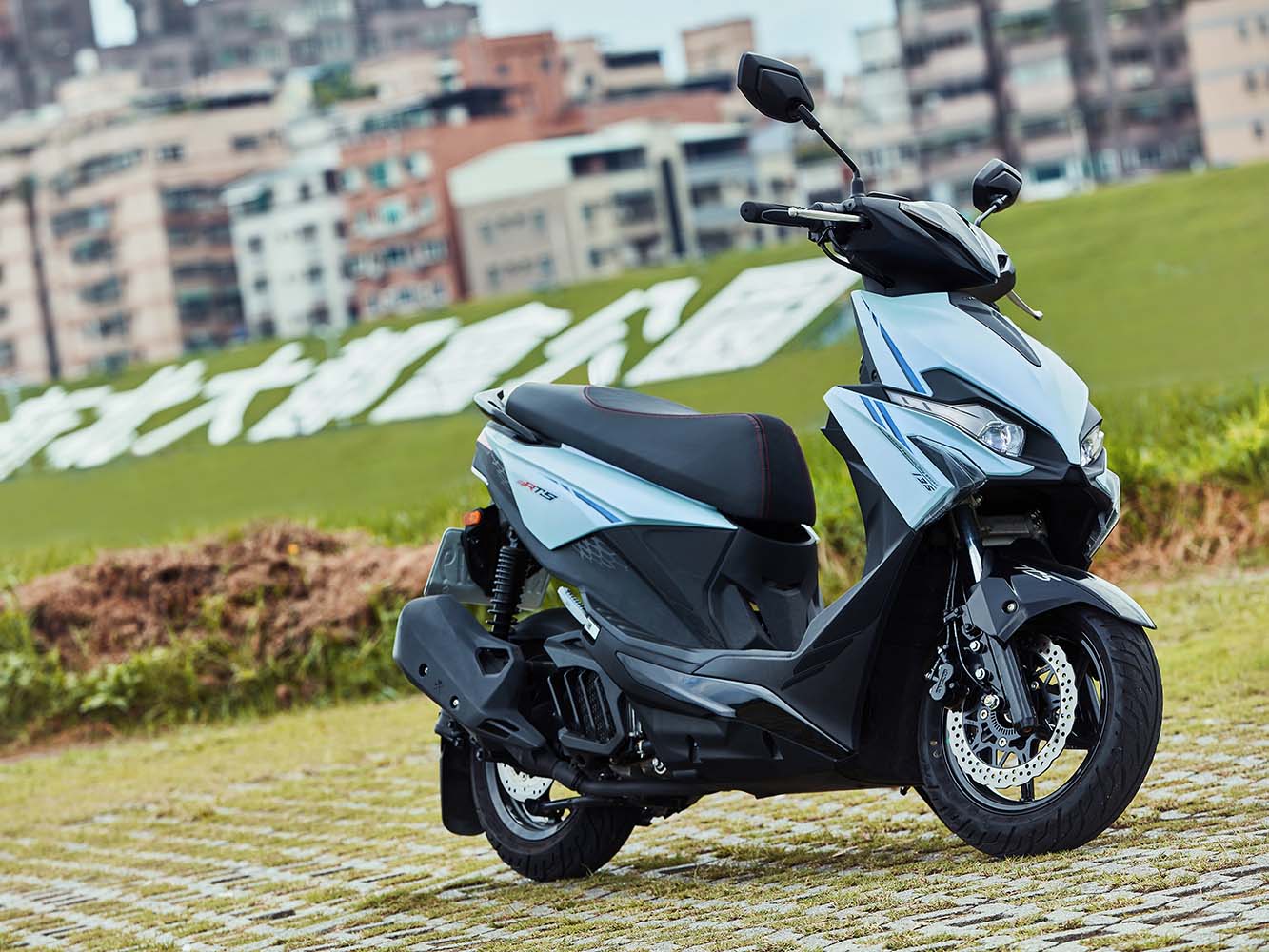 【鏡車試駕】熱血出擊　KYMCO RTS 135 TCS