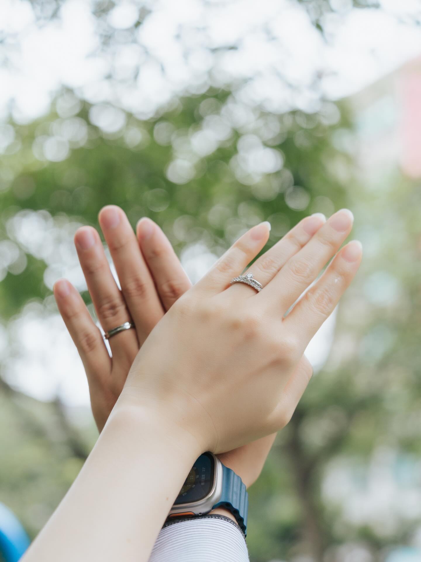 簡嘉芸近日宣布結婚喜訊，並曬出多張甜蜜合照。（翻攝YT/jiayun_0413 threads）