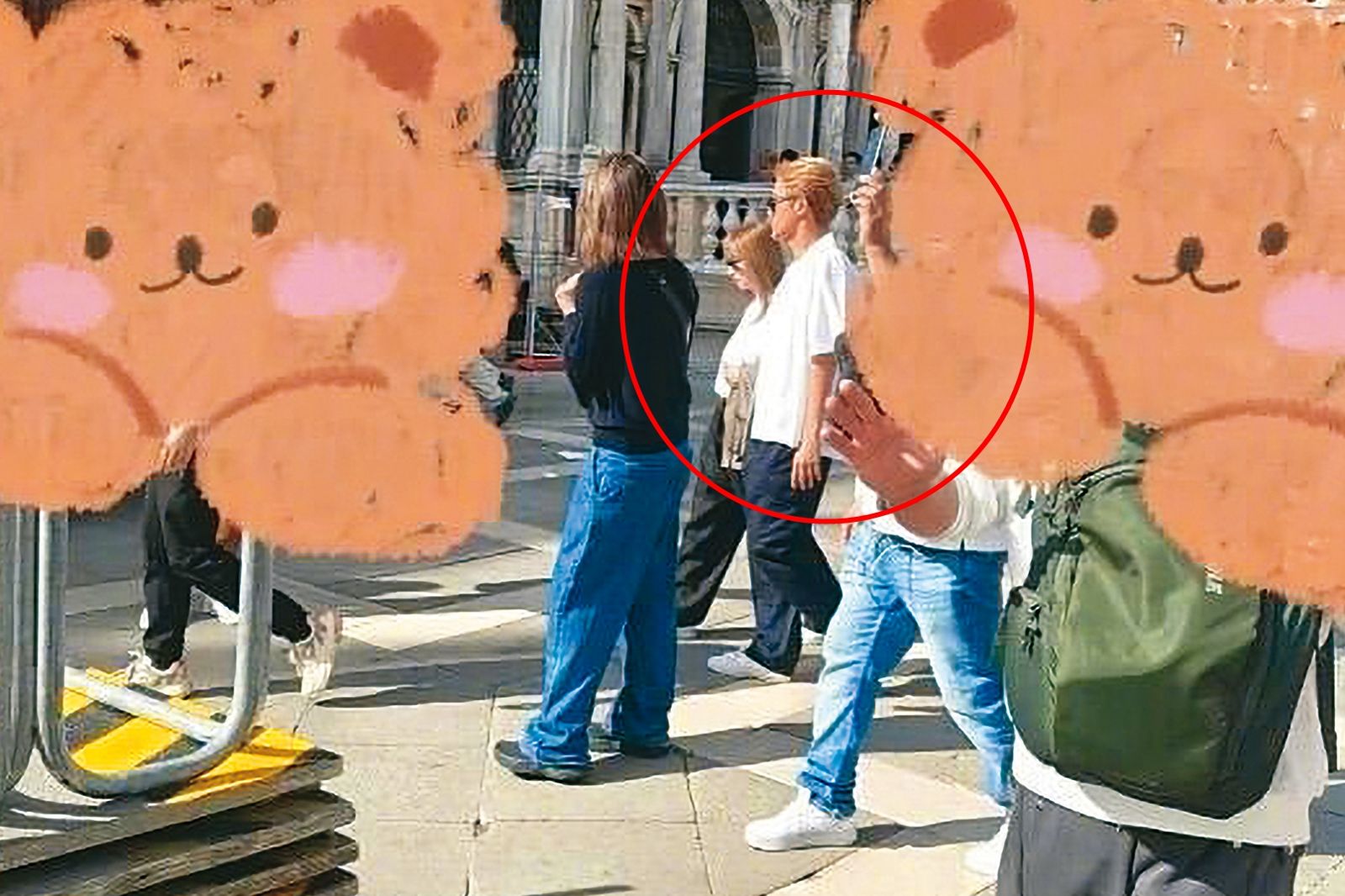 王心凌香閨約會2/稱「姐妹」和吳克群黏進黏出 王心凌遭抓包親密互動早越線