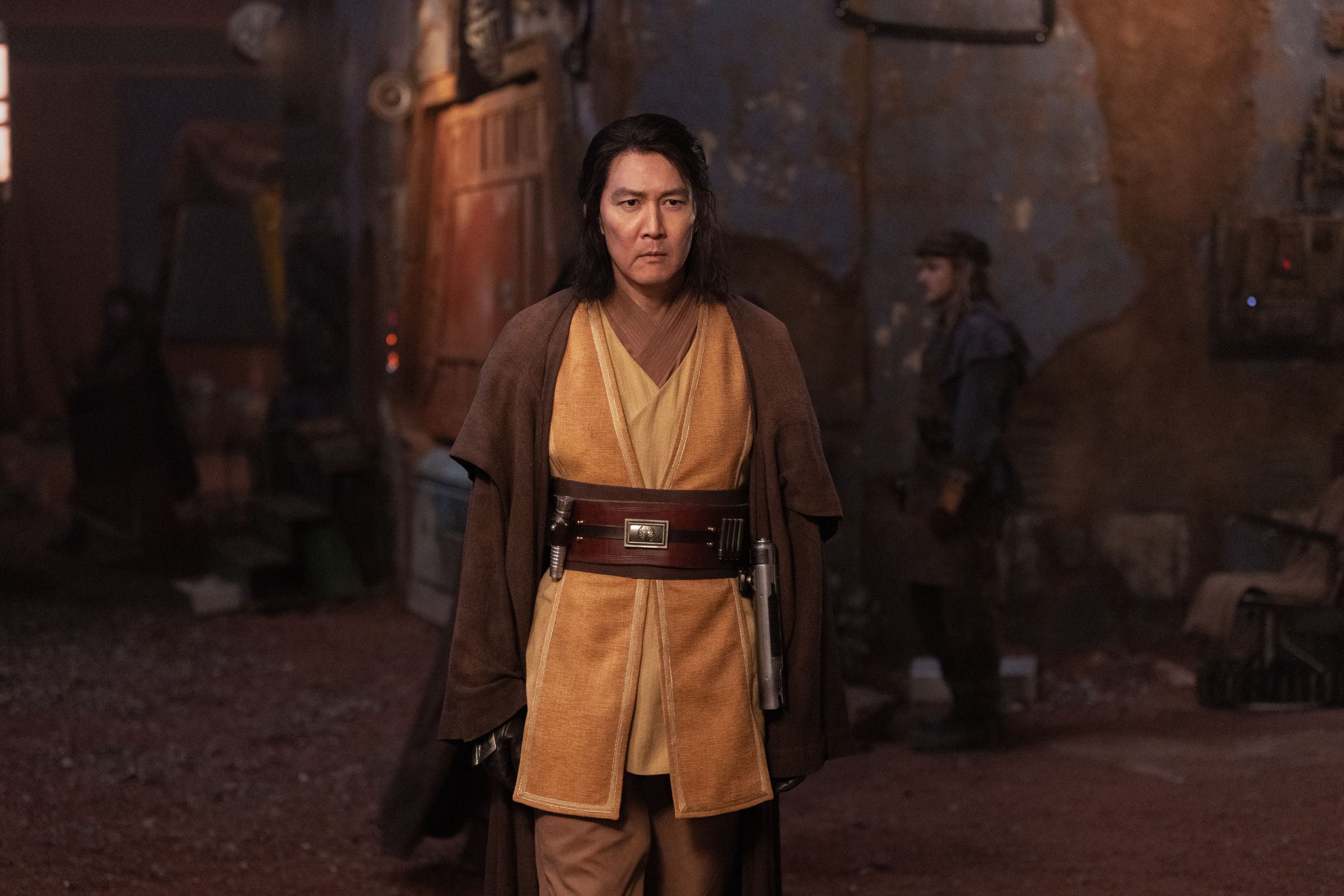 李政宰減了7公斤,以便演出影集《侍者》的梭爾大師。(Disney+提供)