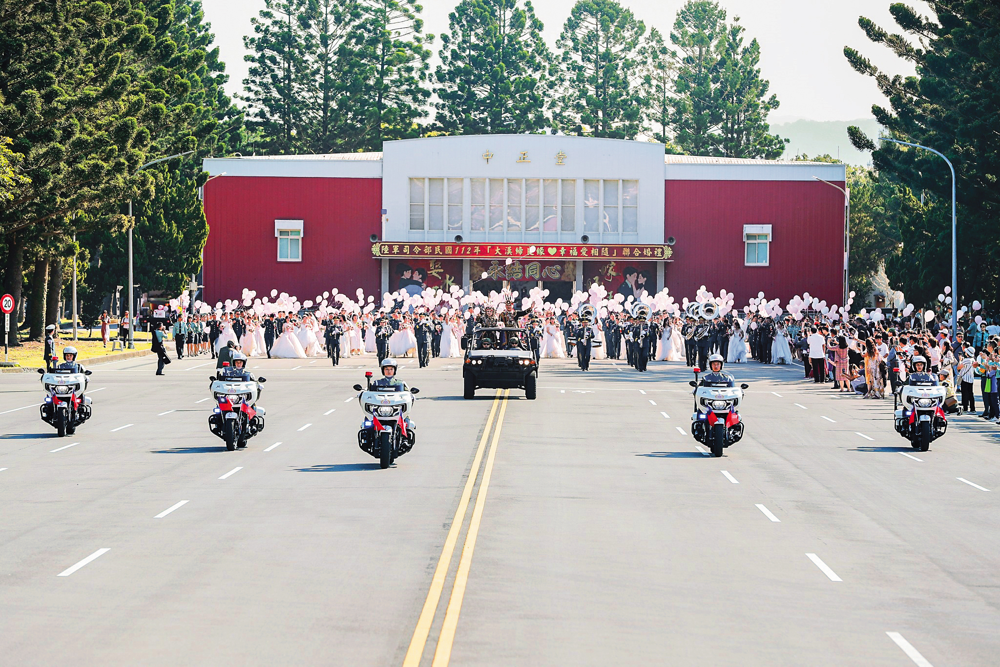 去蔣大業再下兩城，但鈔票改版、營區禮堂改名，綠營也就是圖個心裡爽。圖為陸軍司令部「中正堂」，現已改為「忠誠堂」。（翻攝中華民國陸軍臉書粉專）