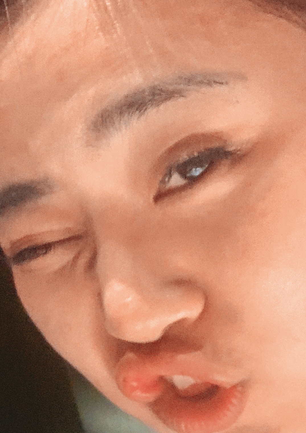 李郁涵喝醉的照片被友人流出。(讀者提供)