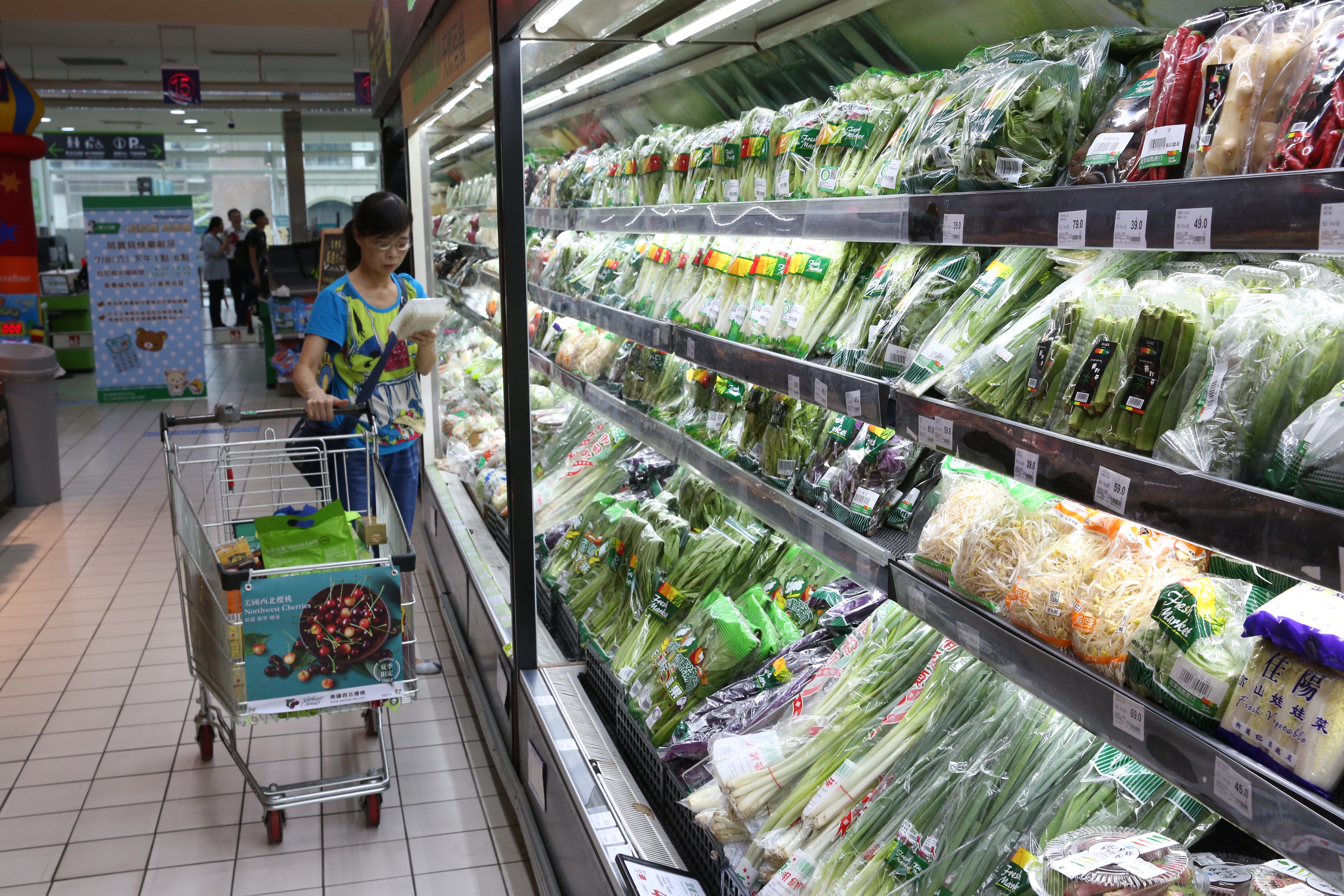 食藥署公布「113年7-8月市售蔬果農產品農藥殘留監測結果」，共有79件違規。（本刊資料照）