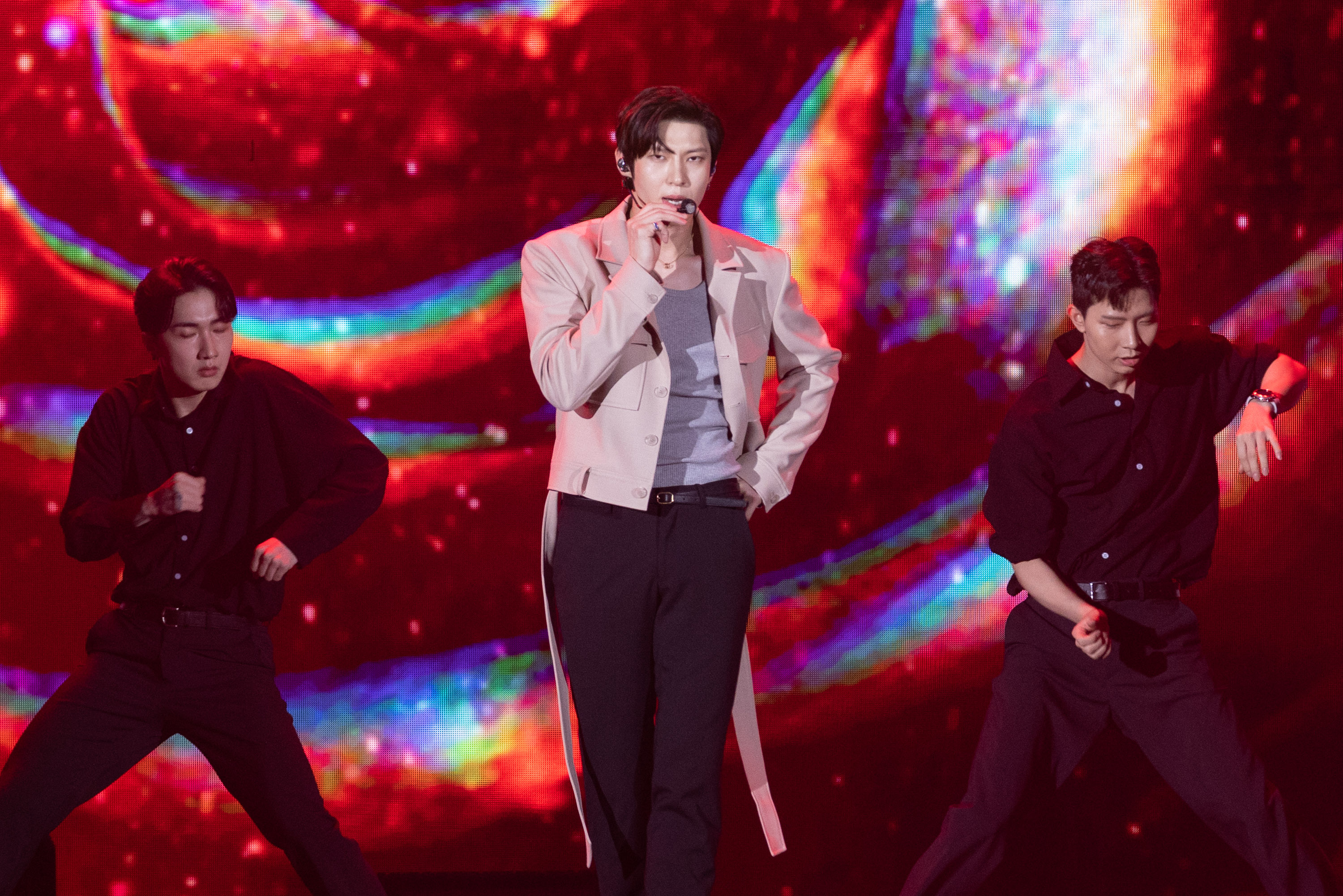 VIXX成員LEO帶來帥氣舞台。（COME ON JKSSP提供）