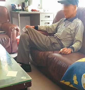 邱女因阿公（圖）住院而下海賺錢還債，卻因結交王男這樣的軟爛男，不幸香消玉殞。（翻攝臉書）