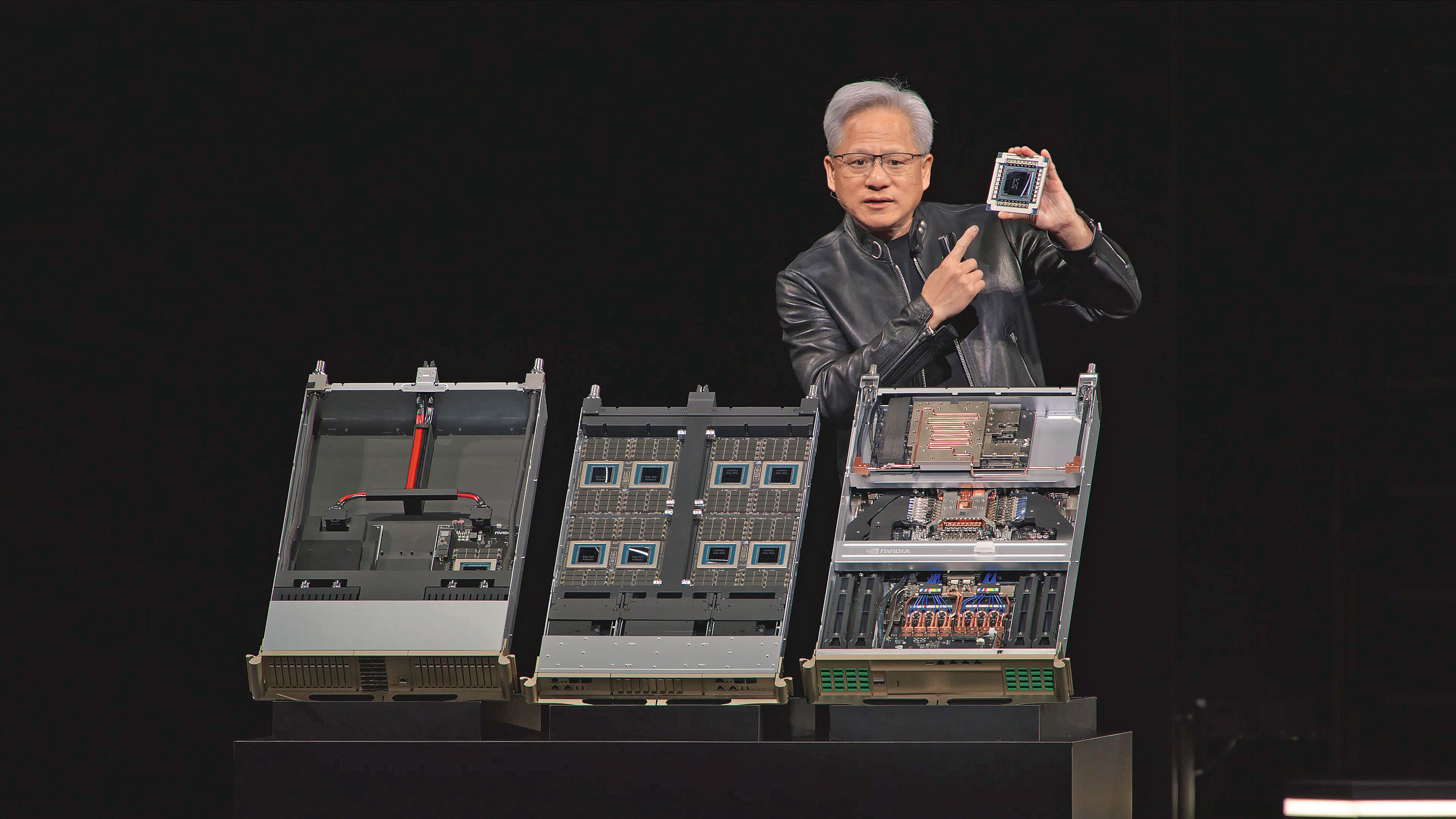 輝達執行長黃仁勳在今年的GTC大會上宣布，AI進入推論時代。（翻攝NVIDIA YT頻道）