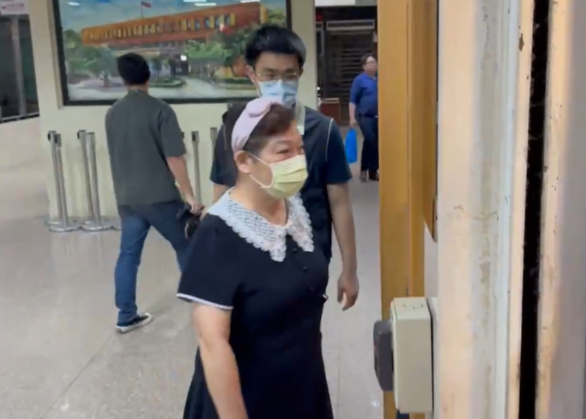 羅明才新店服務處主任繆維蕙（圖）涉幽靈聯署，今日晚間遭法院裁定羈押禁見。（翻攝畫面）