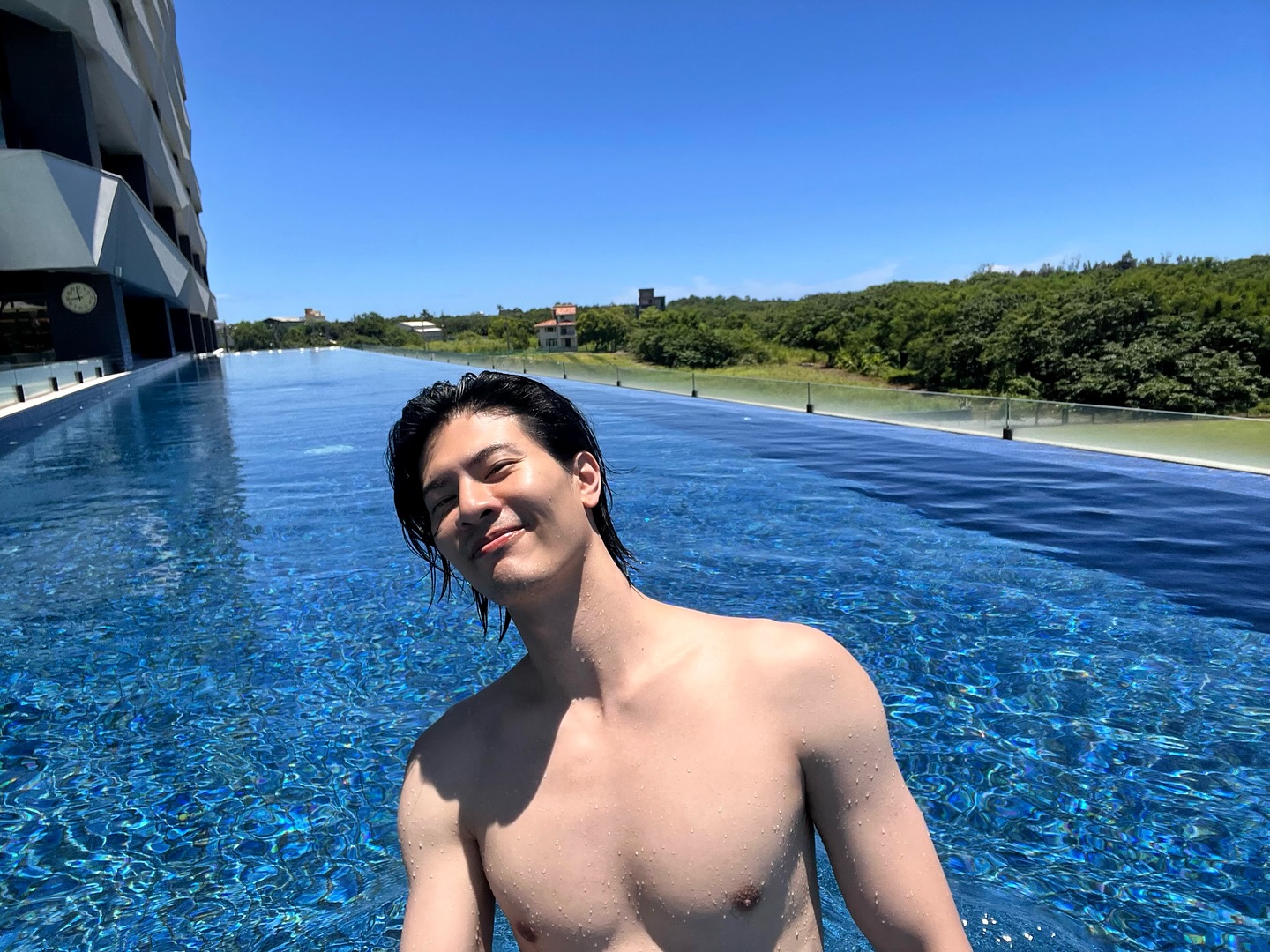 吳承洋以拍BL片走紅。（翻攝自吳承洋臉書）