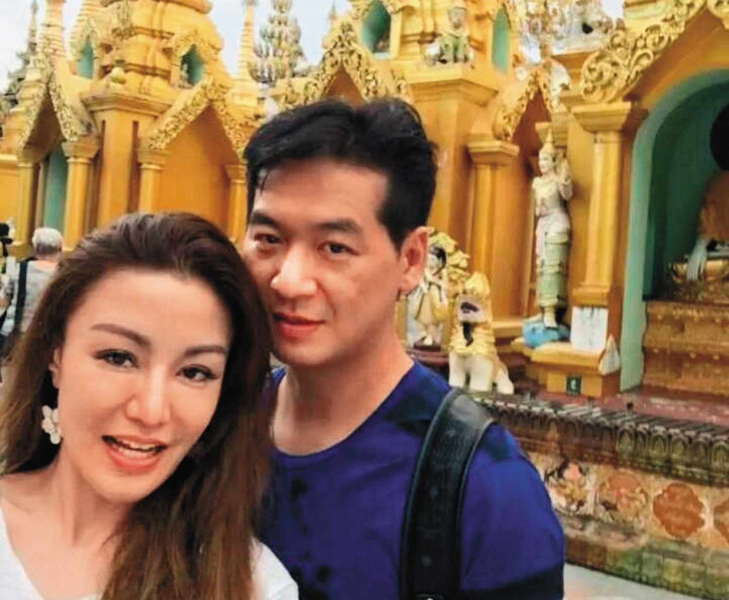 李珍妮（左）曾和五分埔衣架大王陳友亮（右）交往，還為男方生子，但最後疑似小三介入分手。（翻攝自李珍妮臉書）