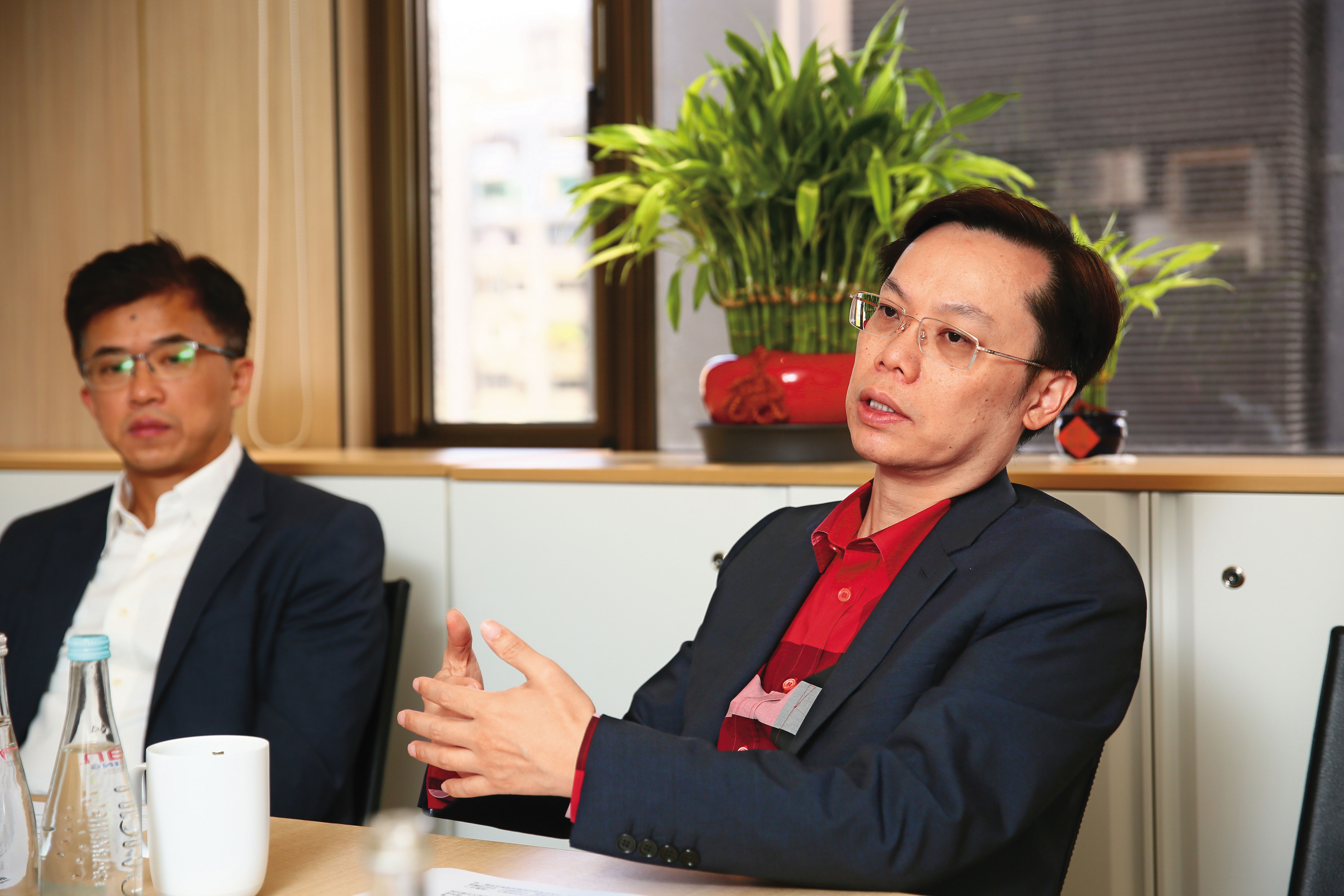 出身於創投業的涂俊光，目前事業版圖已經橫跨軟體、能源以及半導體。