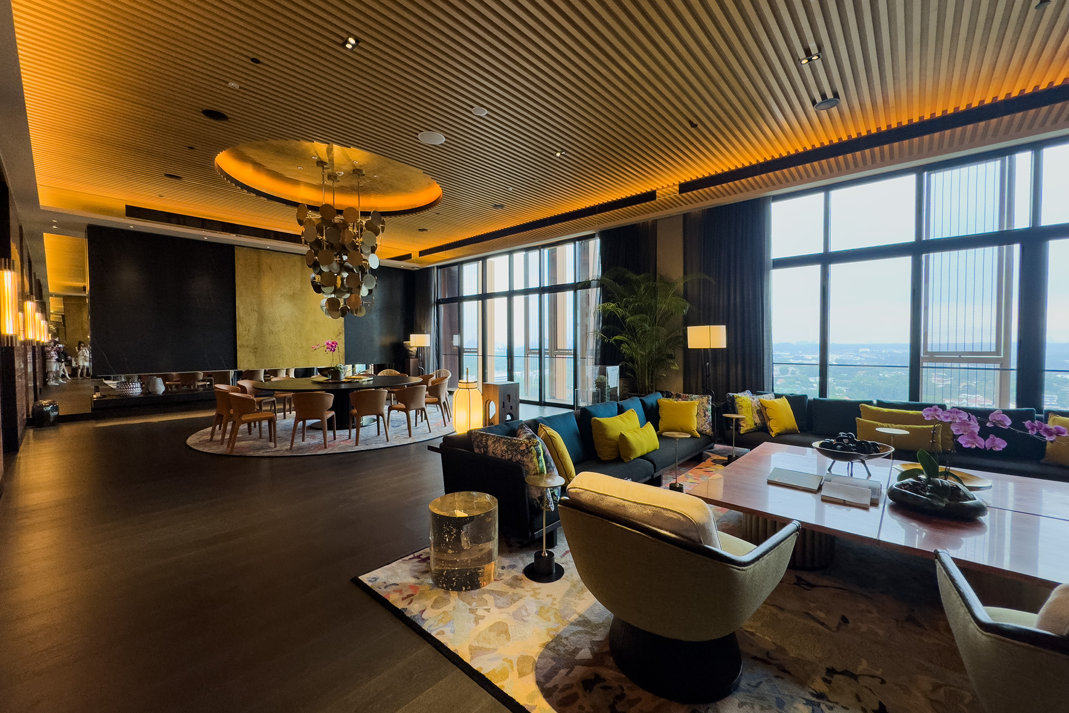 整棟飯店僅有一間的「Penthouse」,擁有134坪的客房面積。