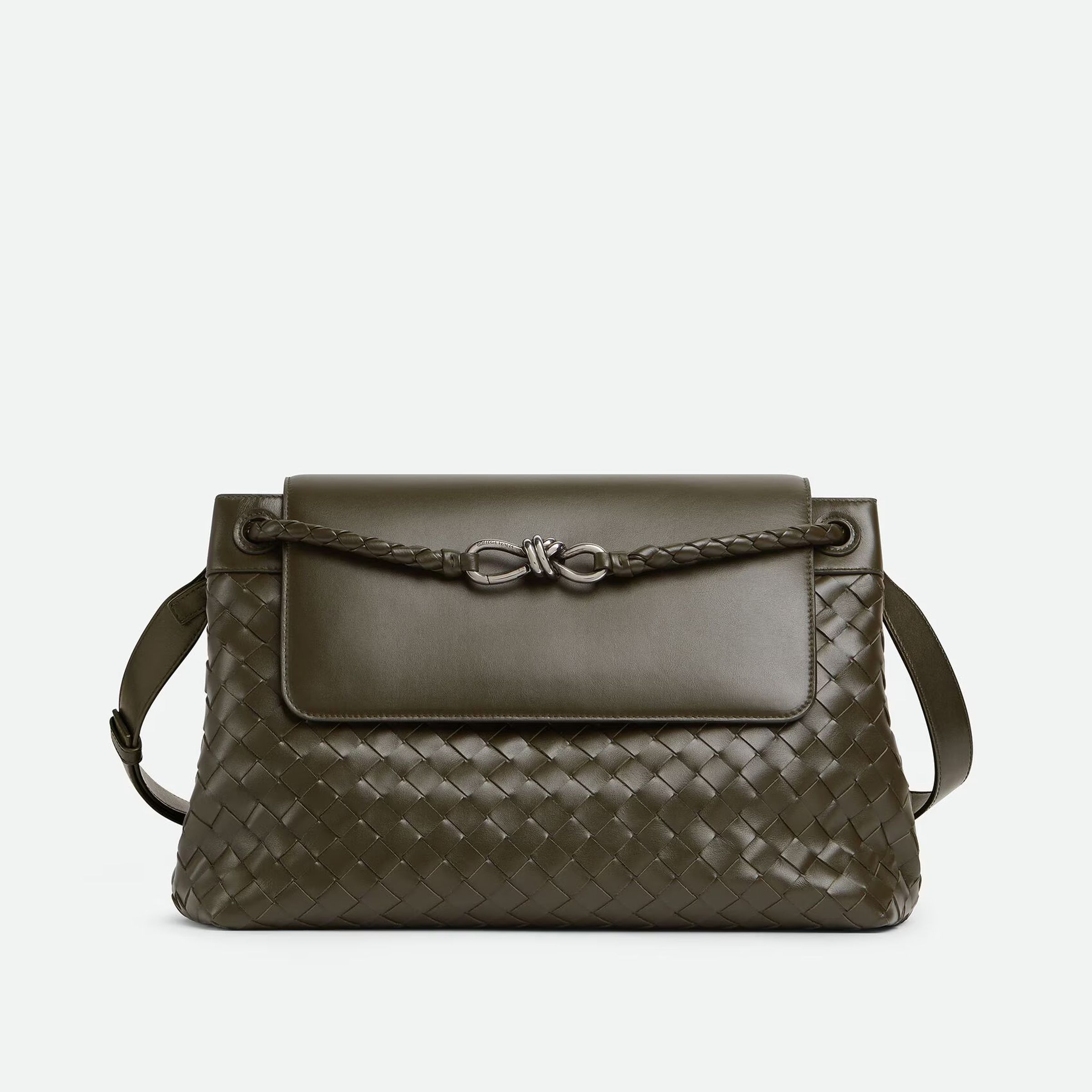 Andiamo編織皮革信差包。NT$177,500（BOTTEGA VENETA提供）