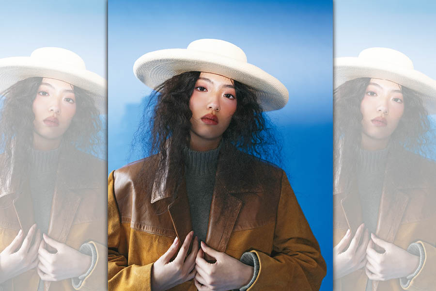 皮革外套 價格店洽 by MIU MIU；Parksville高領毛衣 價格店洽 by Loro Piana Horst；長褲 價格店洽 by Loro Piana；Alba高跟穆勒鞋 NT$62,000 by Loro Piana；Georgia帽子 NT$35,100 by Loro Piana。