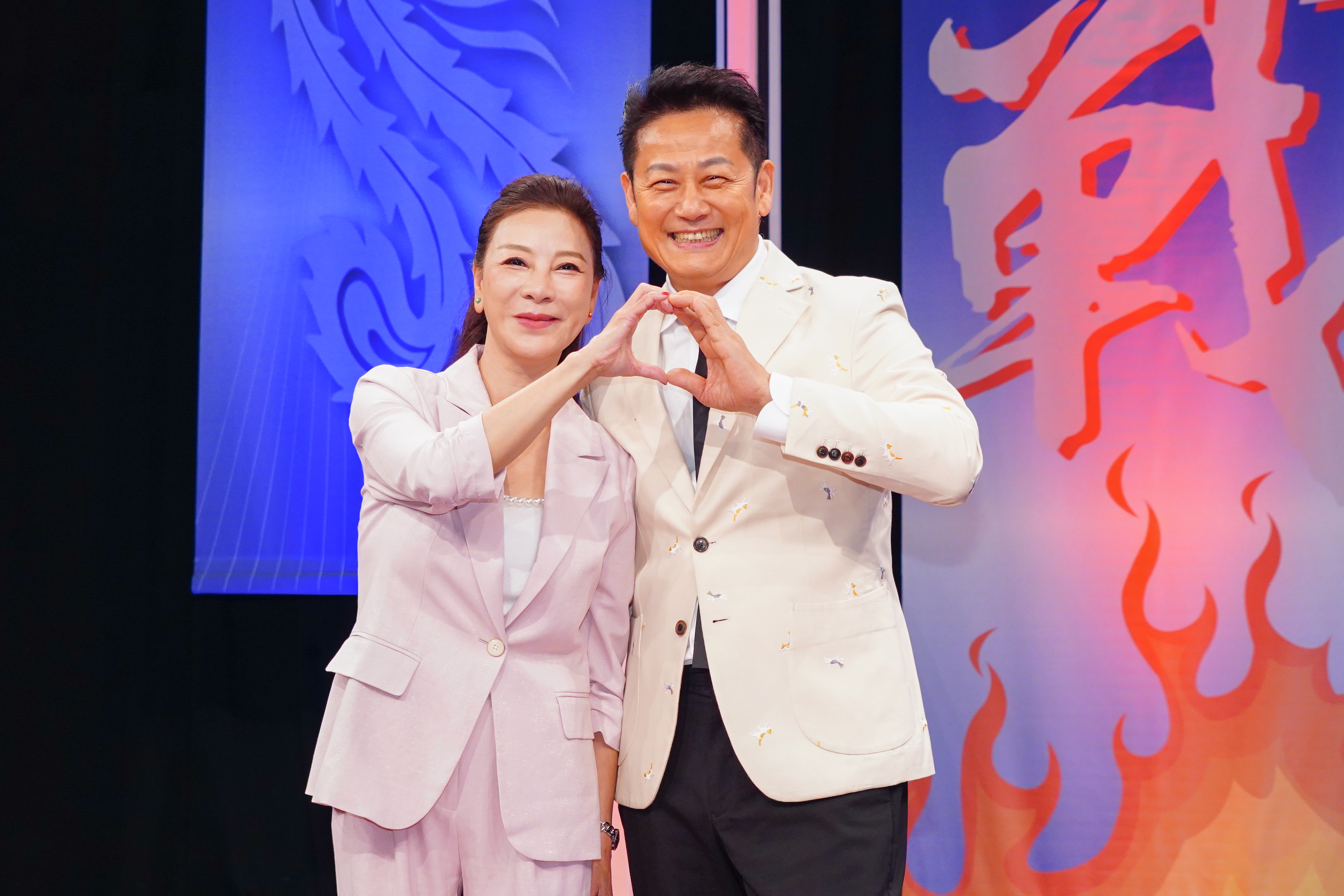 楊繡惠（左）、徐乃麟（右）世紀大和解。