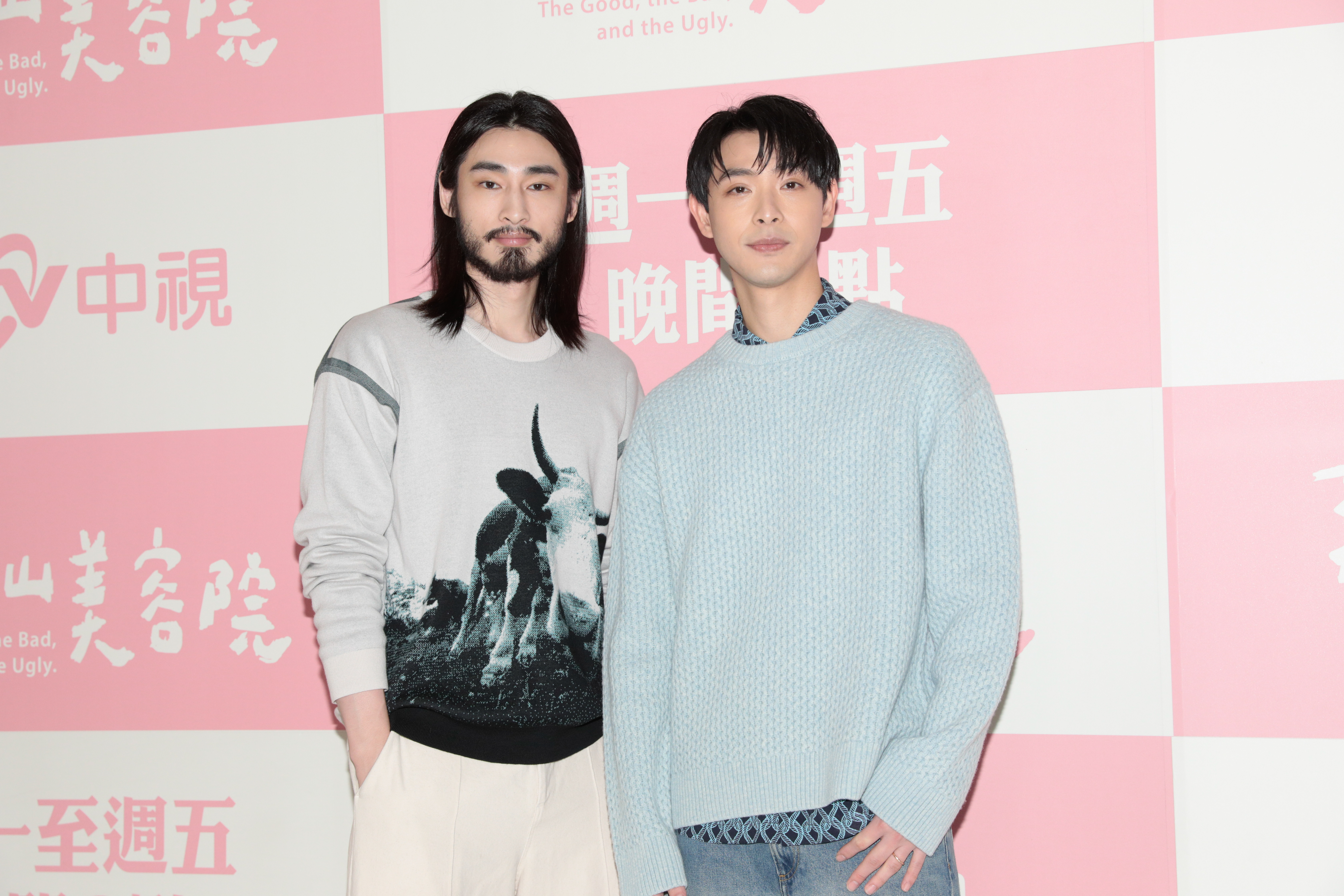 連晨翔、章廣辰為《舊金山美容院》在中視上檔站台。