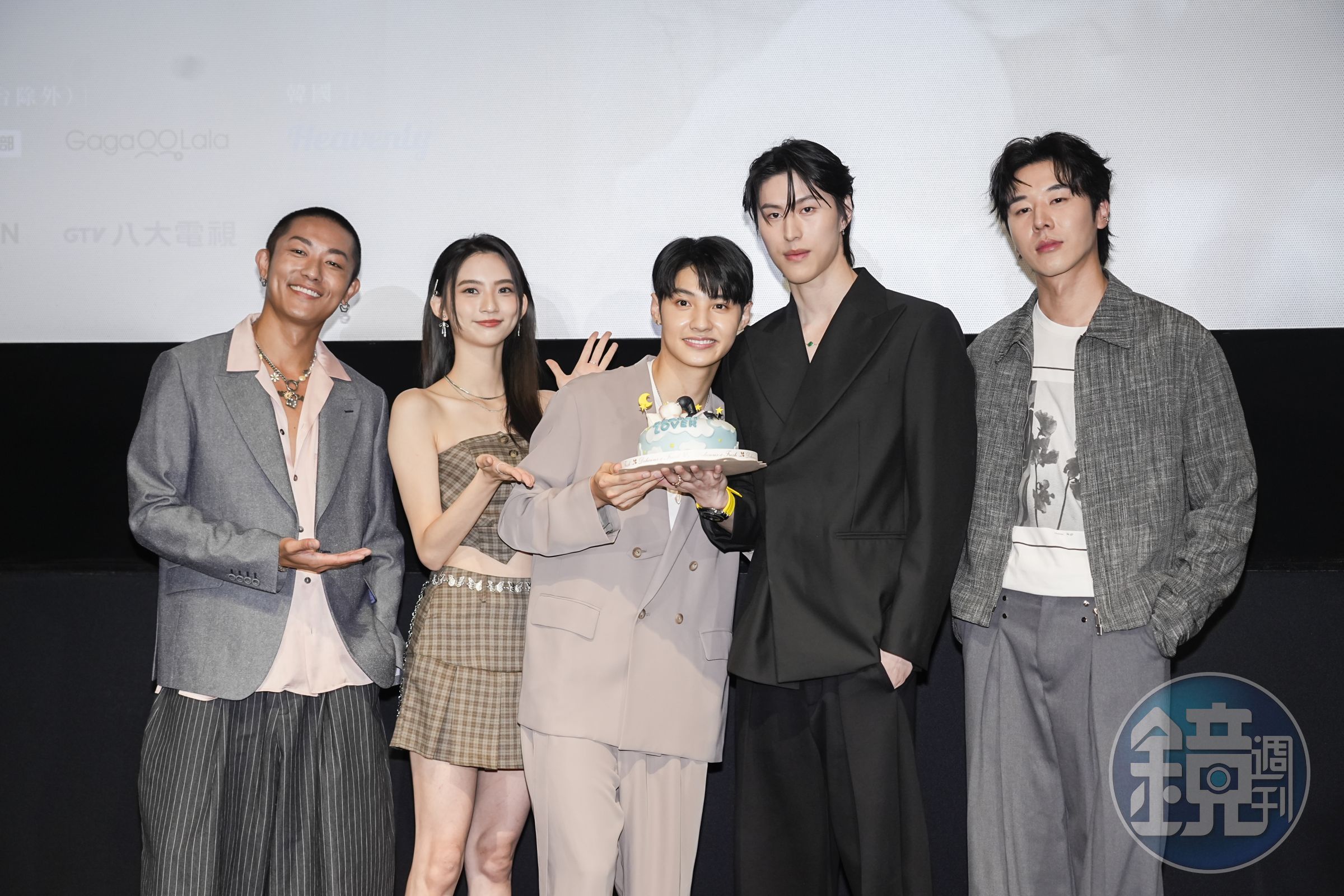 《秘密關係》演員張楷奕(左起)、袁子筑、王君豪、成晞、林嘉威出席記者會。
