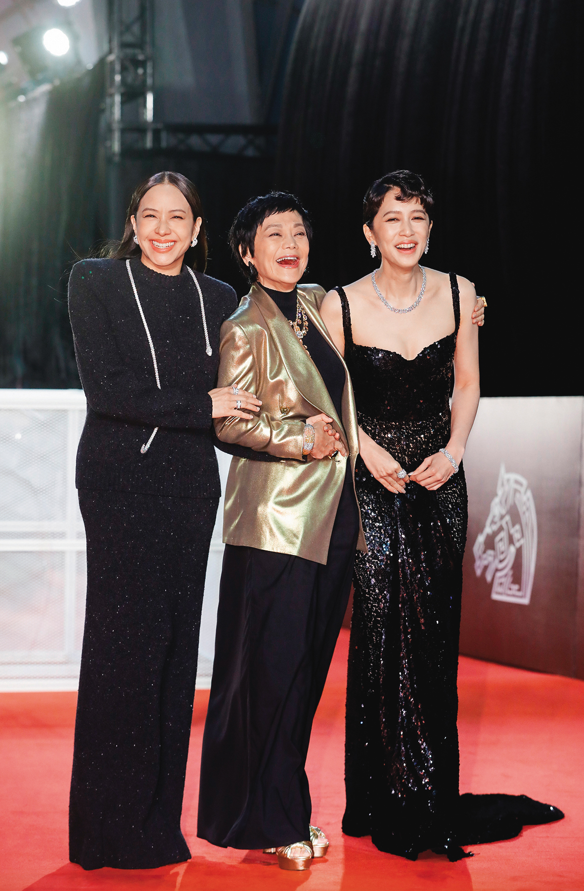 劉奕兒（右）去年以《女兒的女兒》和張艾嘉（中）雙雙入圍金馬獎，同走紅毯的還有林嘉欣（左）。