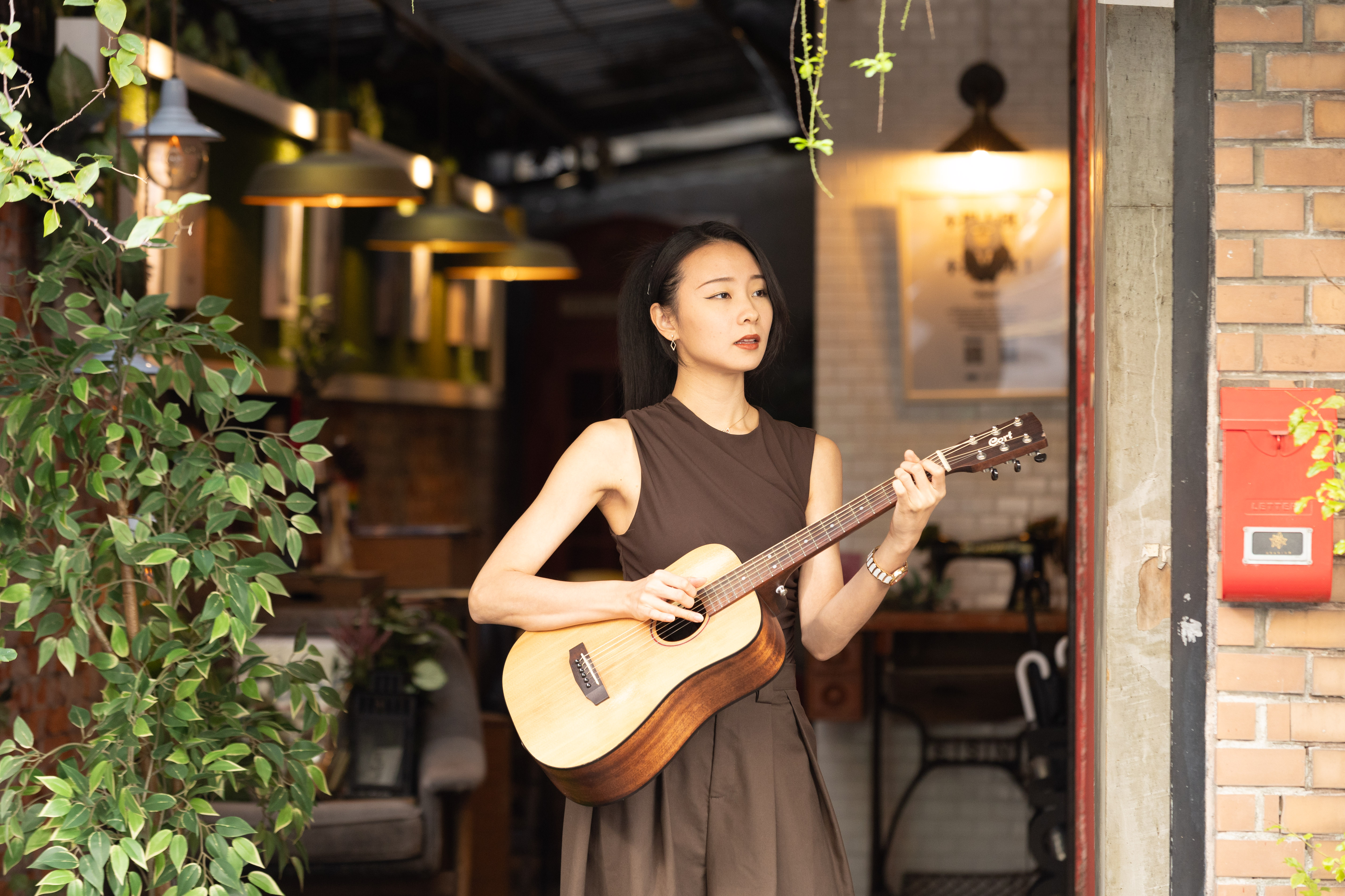 陳忻玥為電視劇《影后》演唱3首插曲。