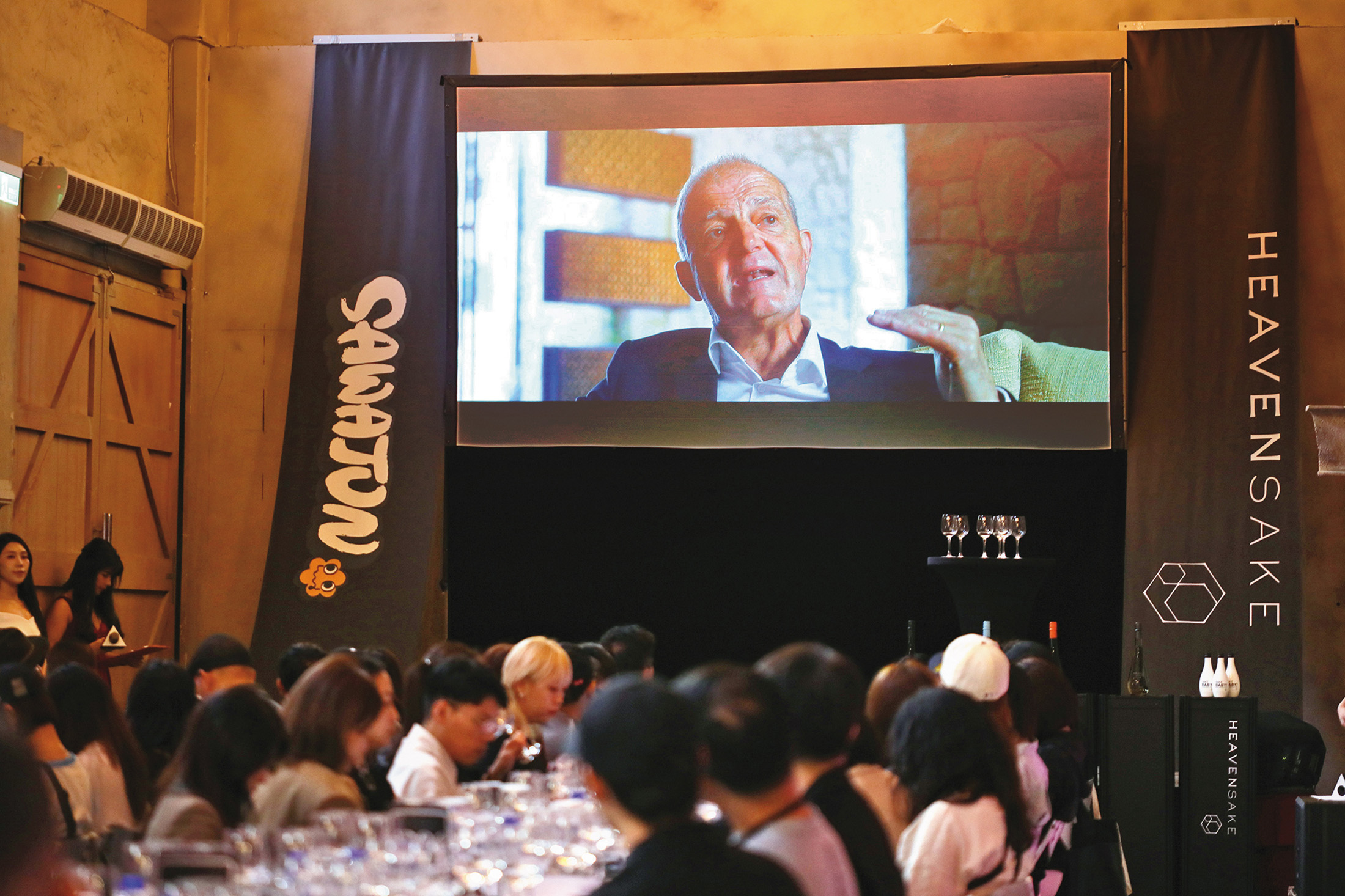 曾在IWC比賽中8次獲獎的92歲法國香檳大師Régis Camus,透過視訊與台灣餐飲界分享創作歷程。