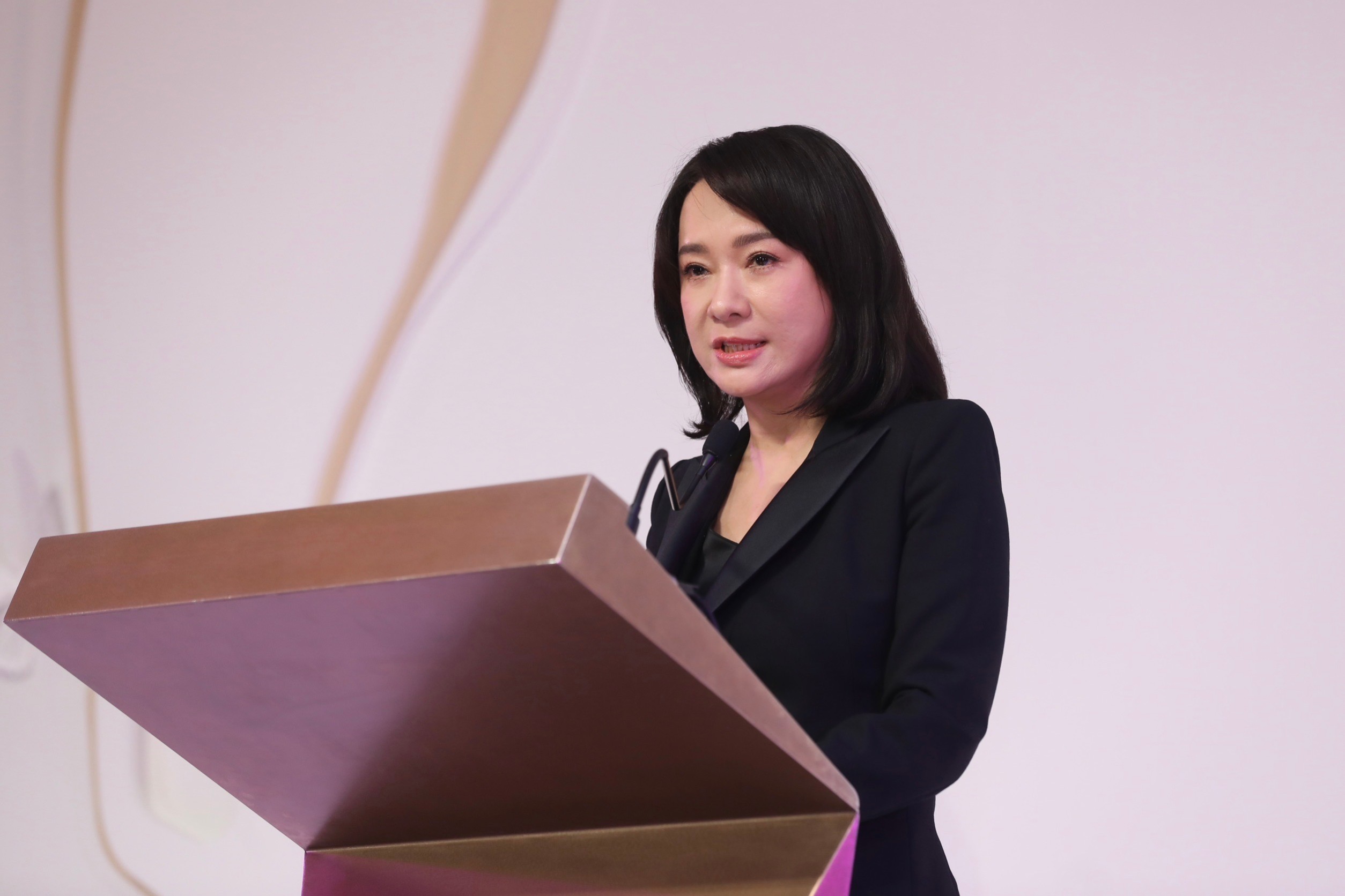 賴英里今天和希爾頓旗下格芮精選結盟，預期台北艾麗外籍客將提高到8成。