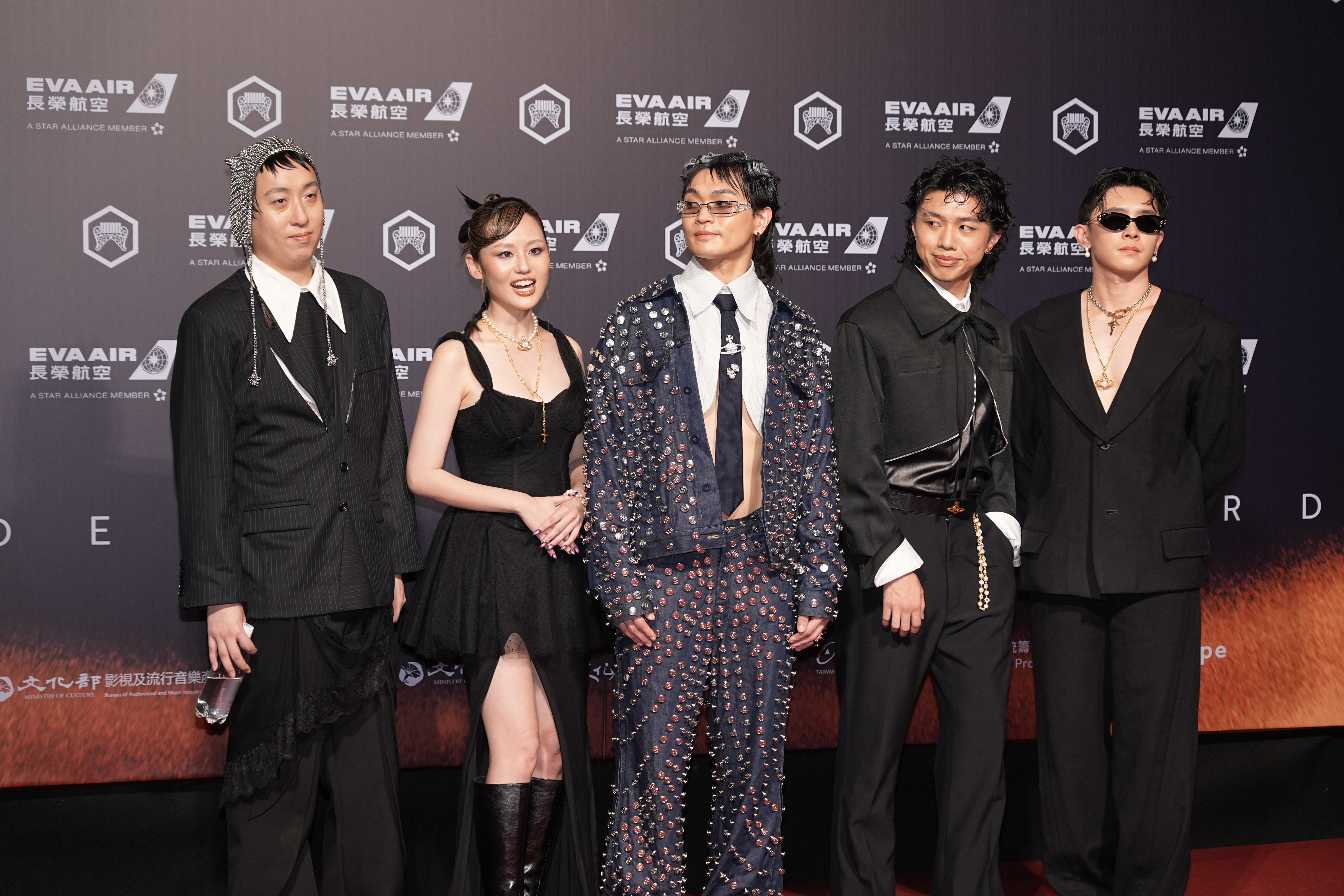 美秀集團疑鬧內訌，但被問及是否鬧翻？5人皆否認。