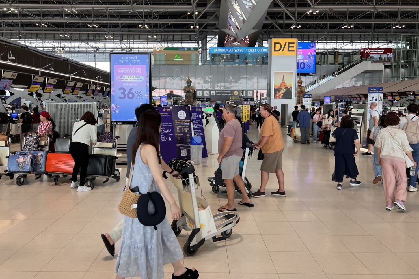 泰國交通部轄下的民航委員會已正式核准泰國機場公司的申請，同意將機場稅大幅調漲53%。