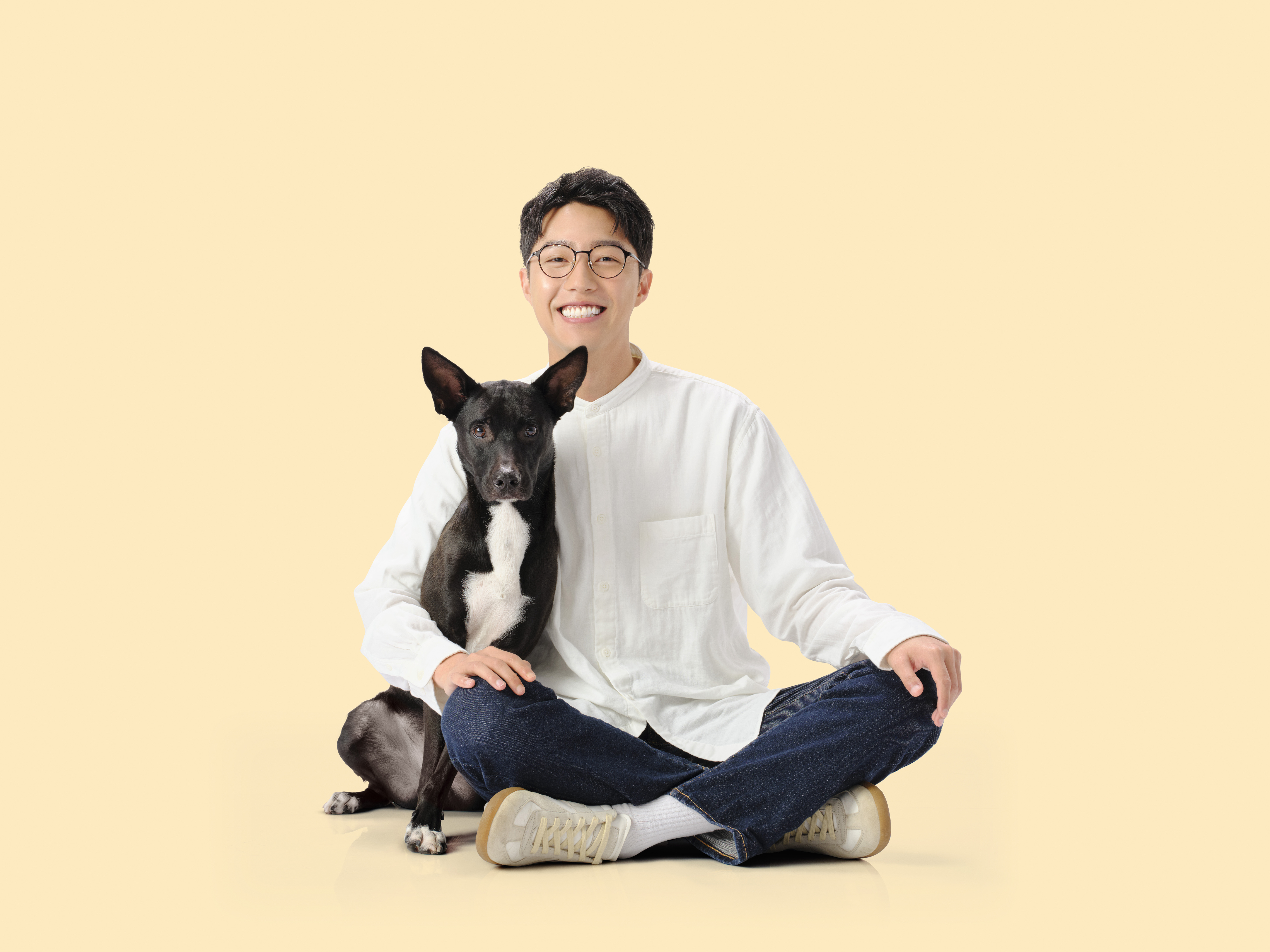 蔡凡熙今帶愛犬出席公益活動。（OWNDAYS提供）