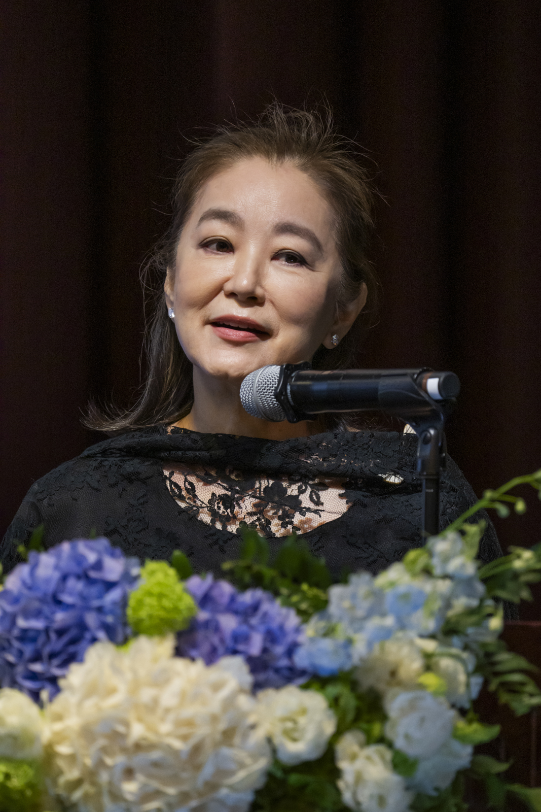 施南生去世，身為摯友的林青霞在追思會上致詞，稱讚對方是「了不起的電影人」。（電影工作室提供）