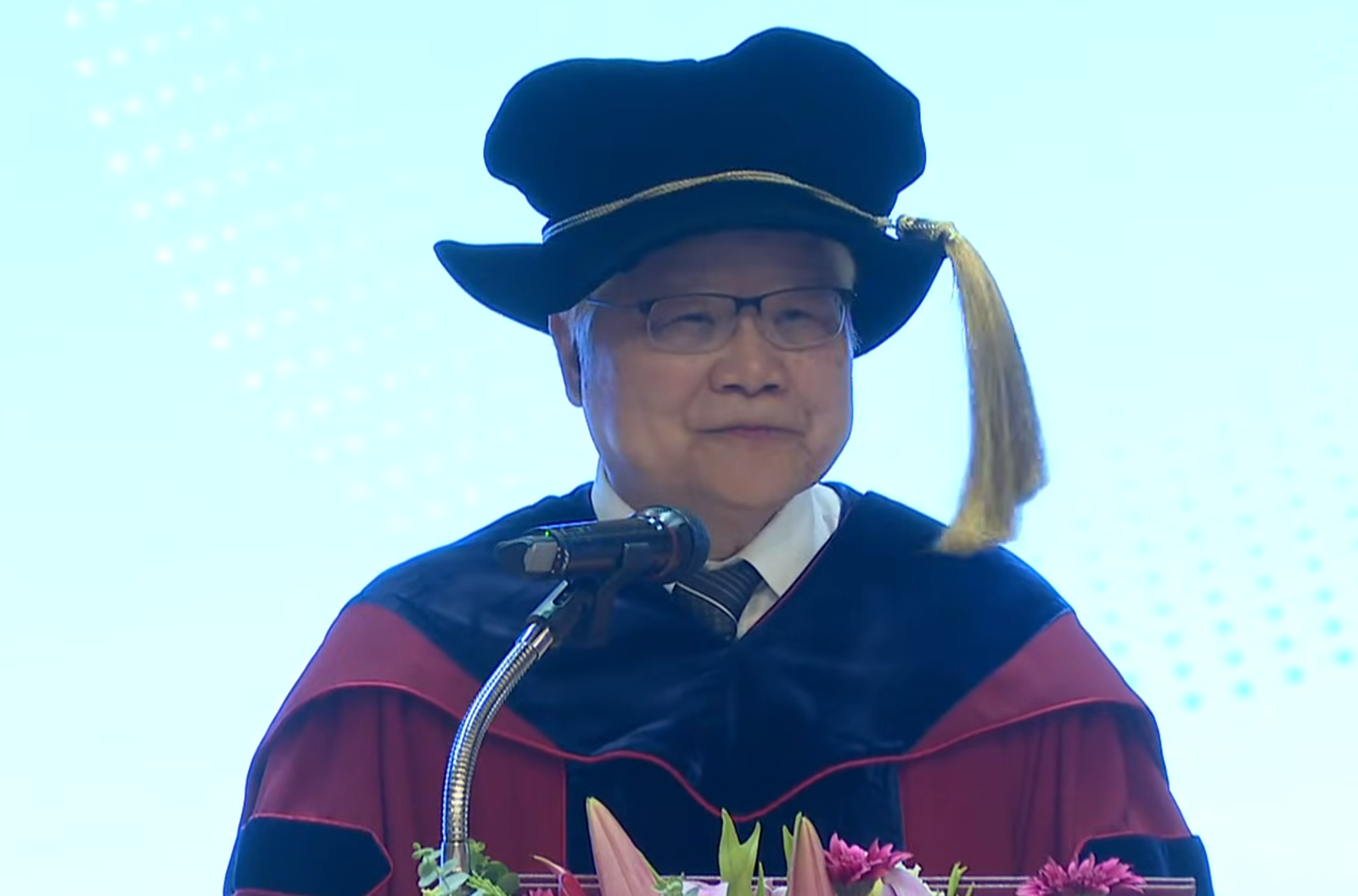 獲頒亞洲大學名譽博士 台積電董座魏哲家：中國機器人跳來跳去沒用好看頭而已