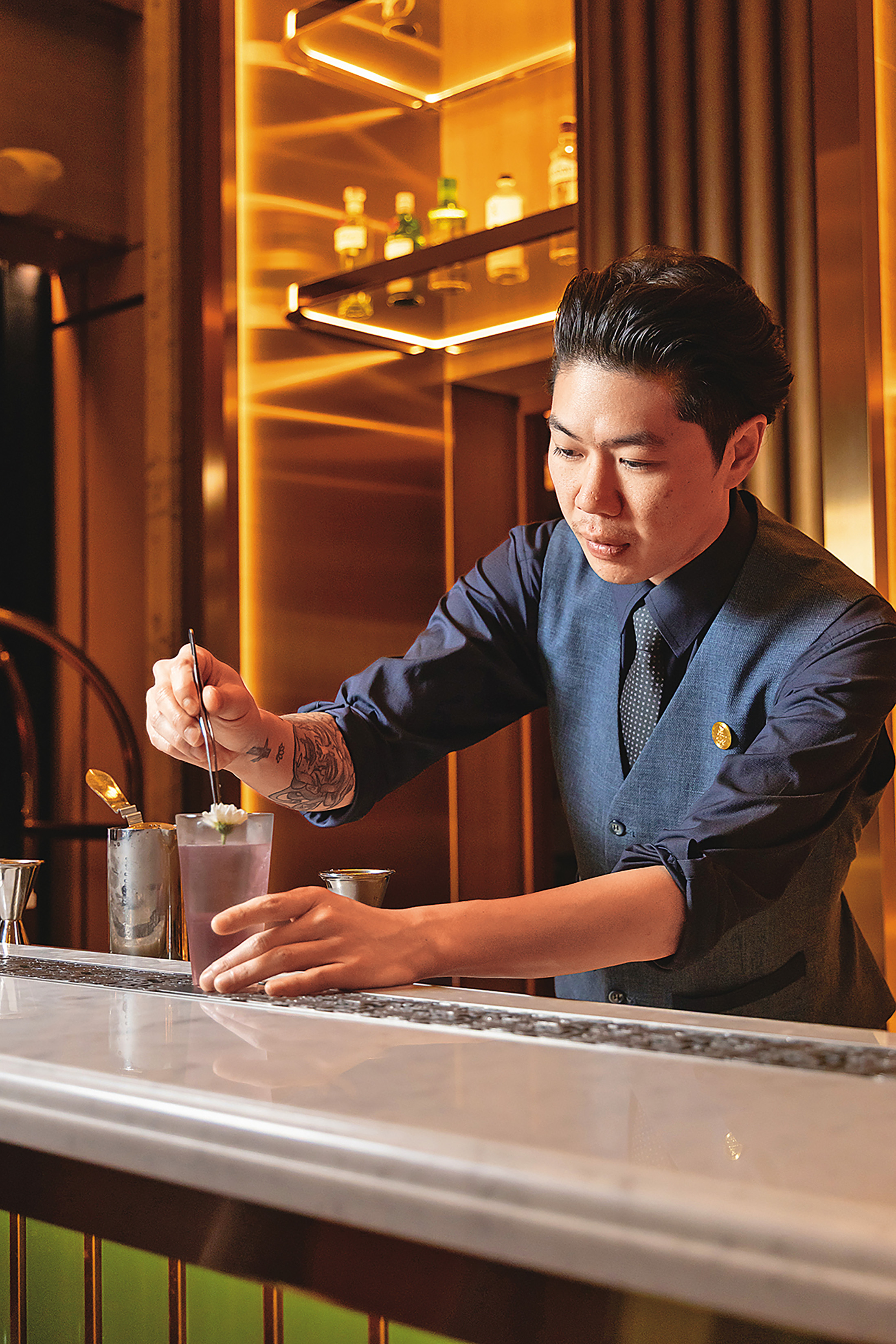 常駐調酒師Andrew曾在美國拉斯維加斯歷練超過13年，先前在台中洲際酒店服務。