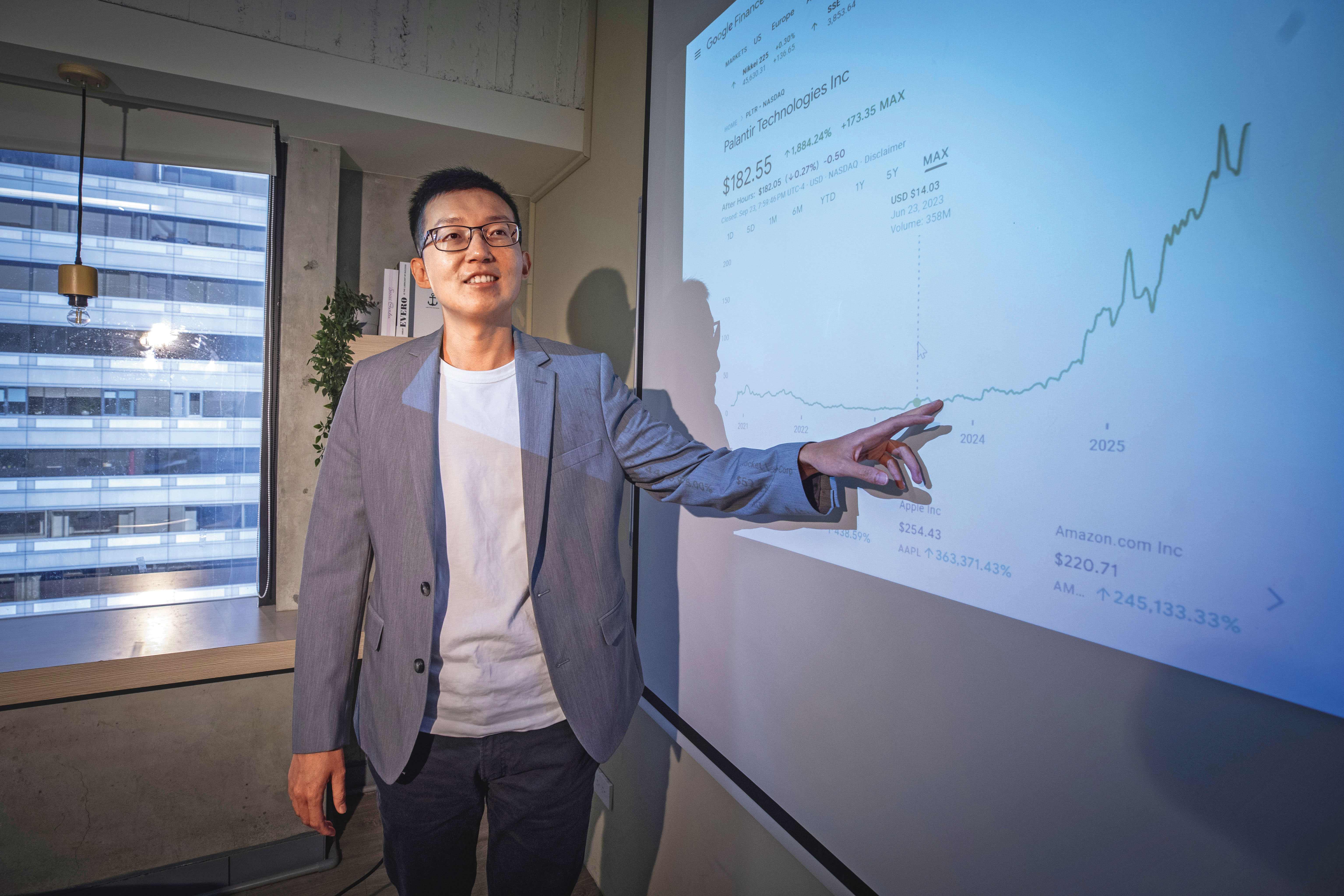 美股達人施雅棠靠著2指標逮起漲點,今年來投資成果豐碩。