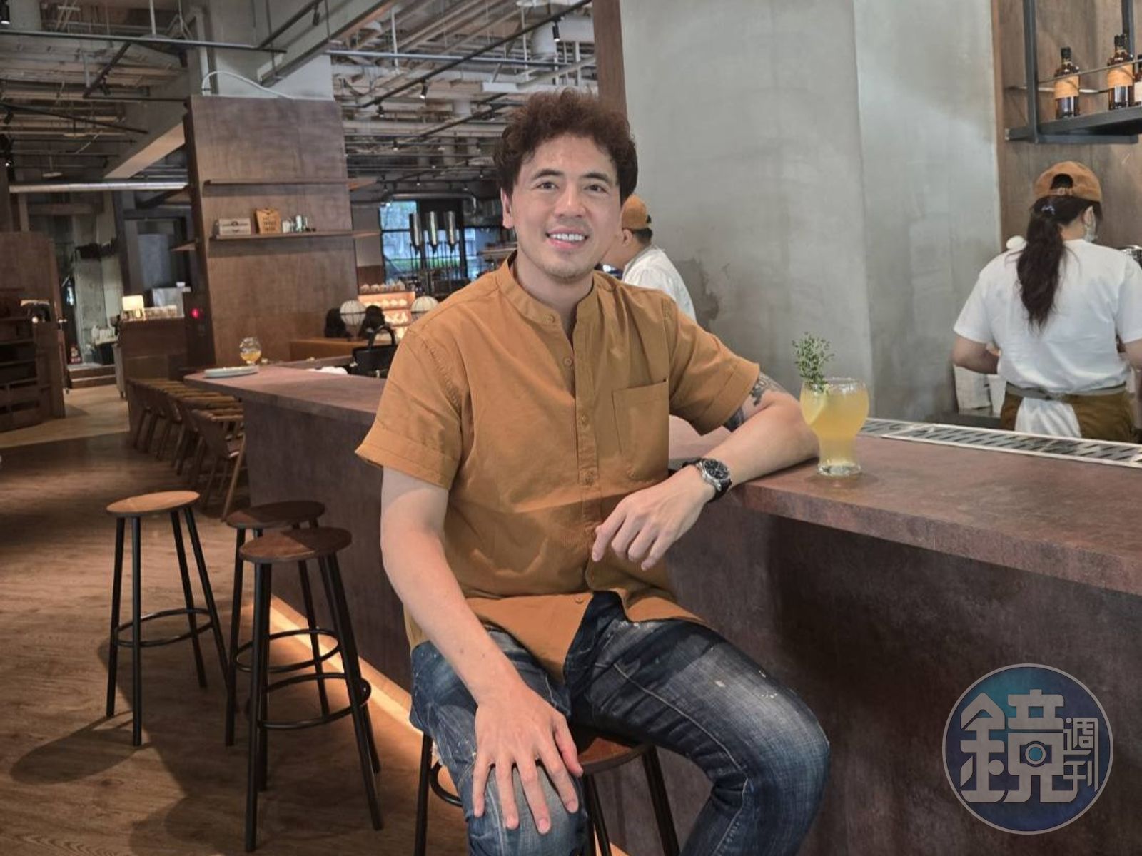 還沒創路易莎前就想開 黃銘賢耗資千萬亮相「白霧時光」