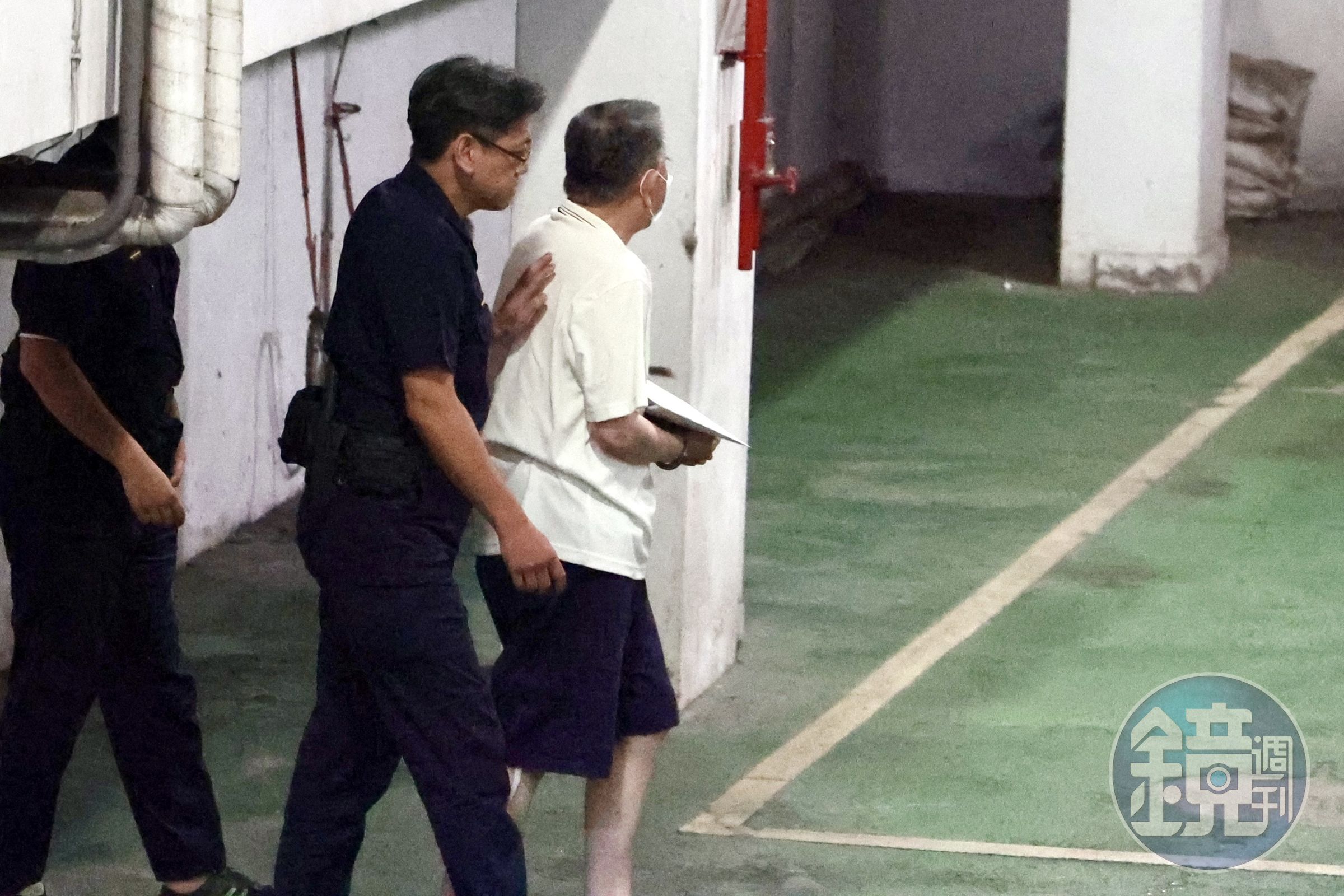 沈慶京昨被北檢提訊。