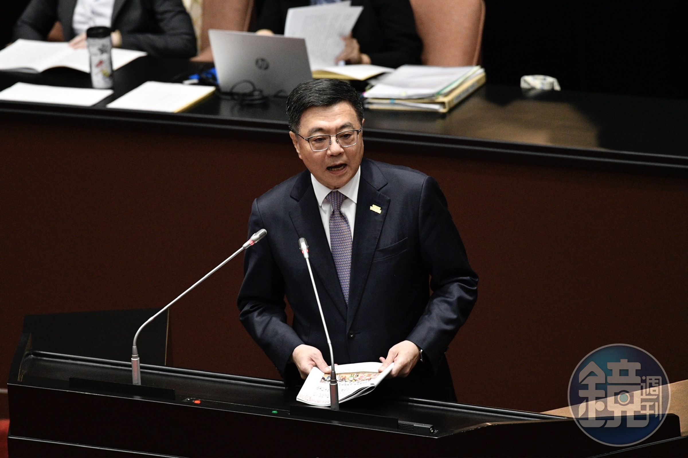 中央政府年度總預算案被藍白聯手退回，卓榮泰表示遺憾。