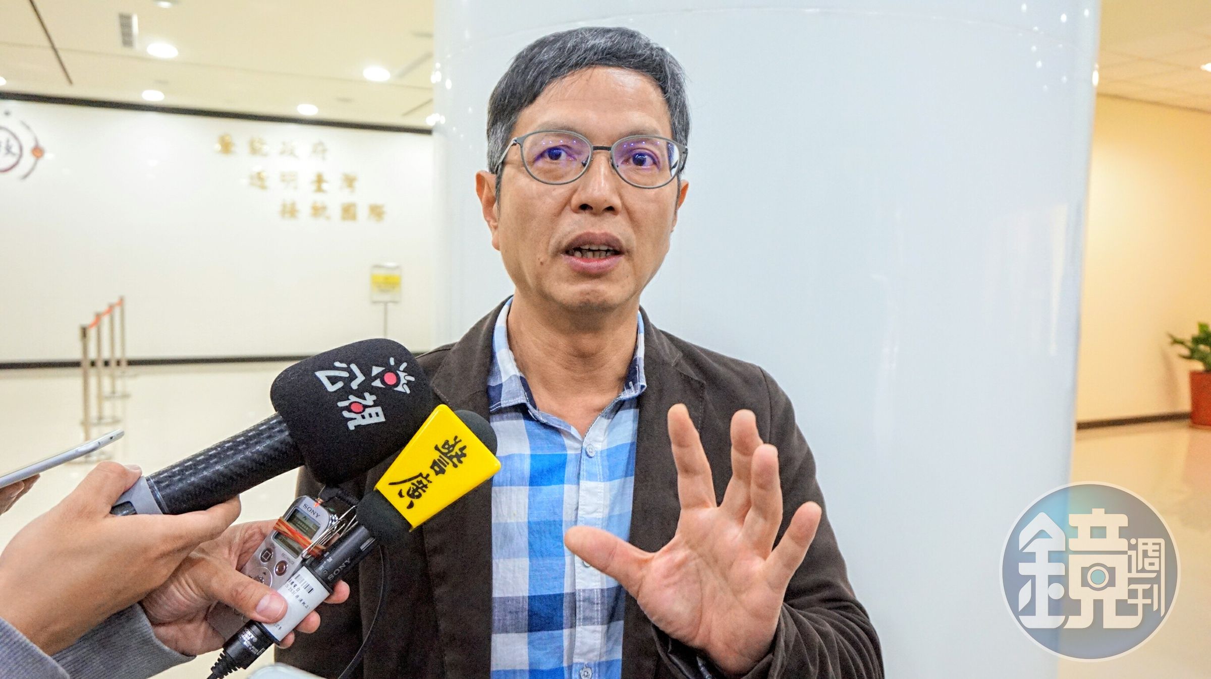 法律學者林鈺雄教授在臉書發文，指徐春鶯中國籍不是嘴巴說放棄就自動喪失，也不是什麼「做不到的事」。（本刊資料照）