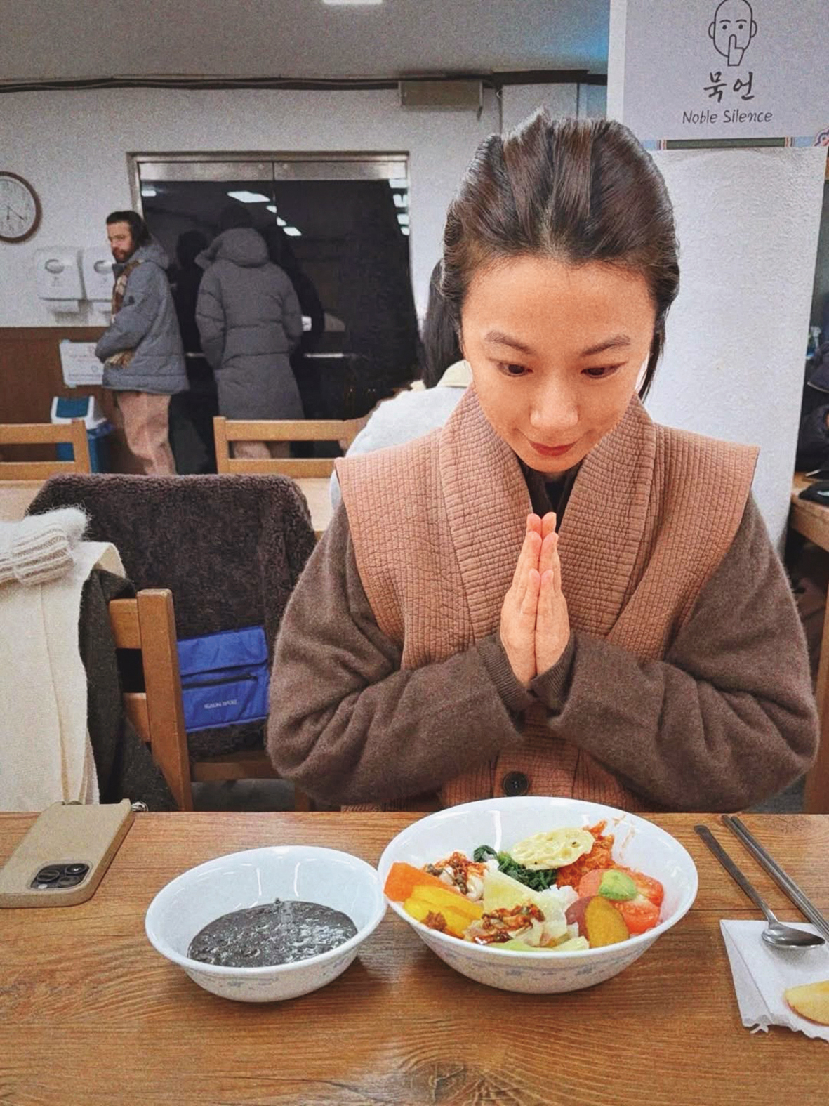 其實Hebe是為了一嘗白羊寺料理,看得小編都餓惹。(翻攝自Hebe IG)