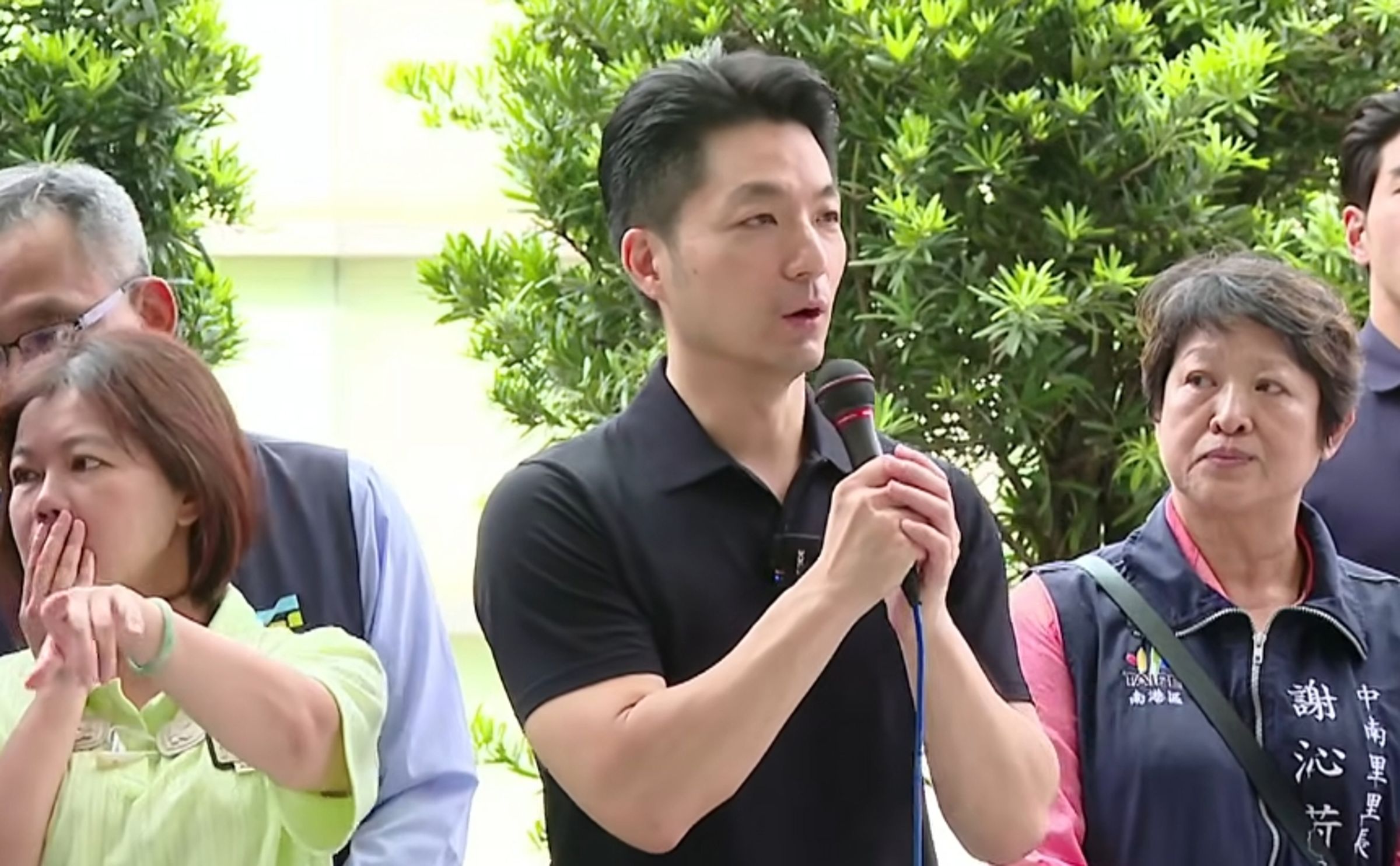 蔣萬安今被問及學歷爭議，僅稱相關資料都查得到，強調市長真正的成績就是具體的施政成果。（鏡新聞）
