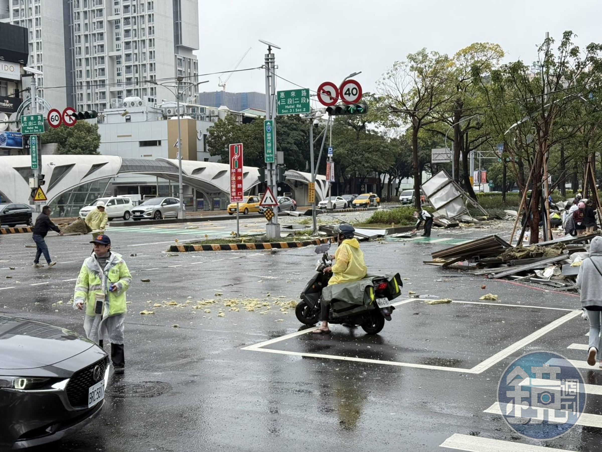 台中新光三越爆炸,市府開設2級災害應變中心。(民眾提供)
