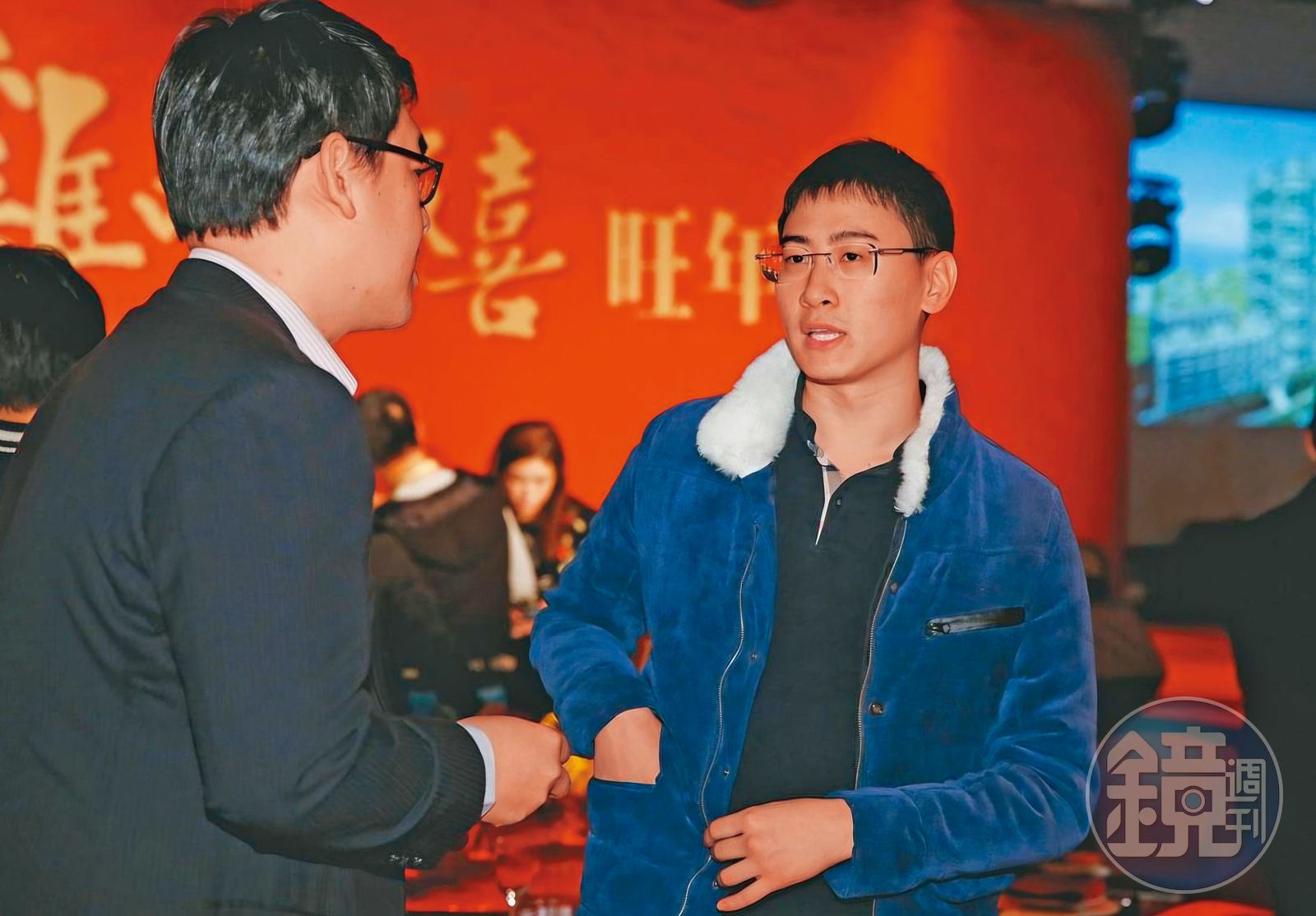 已婚、有3個小孩的甲山林集團富二代祝藝（右）之前被網友扯說跟柳柳過從甚密，後來女方訴諸法律嚴正否認